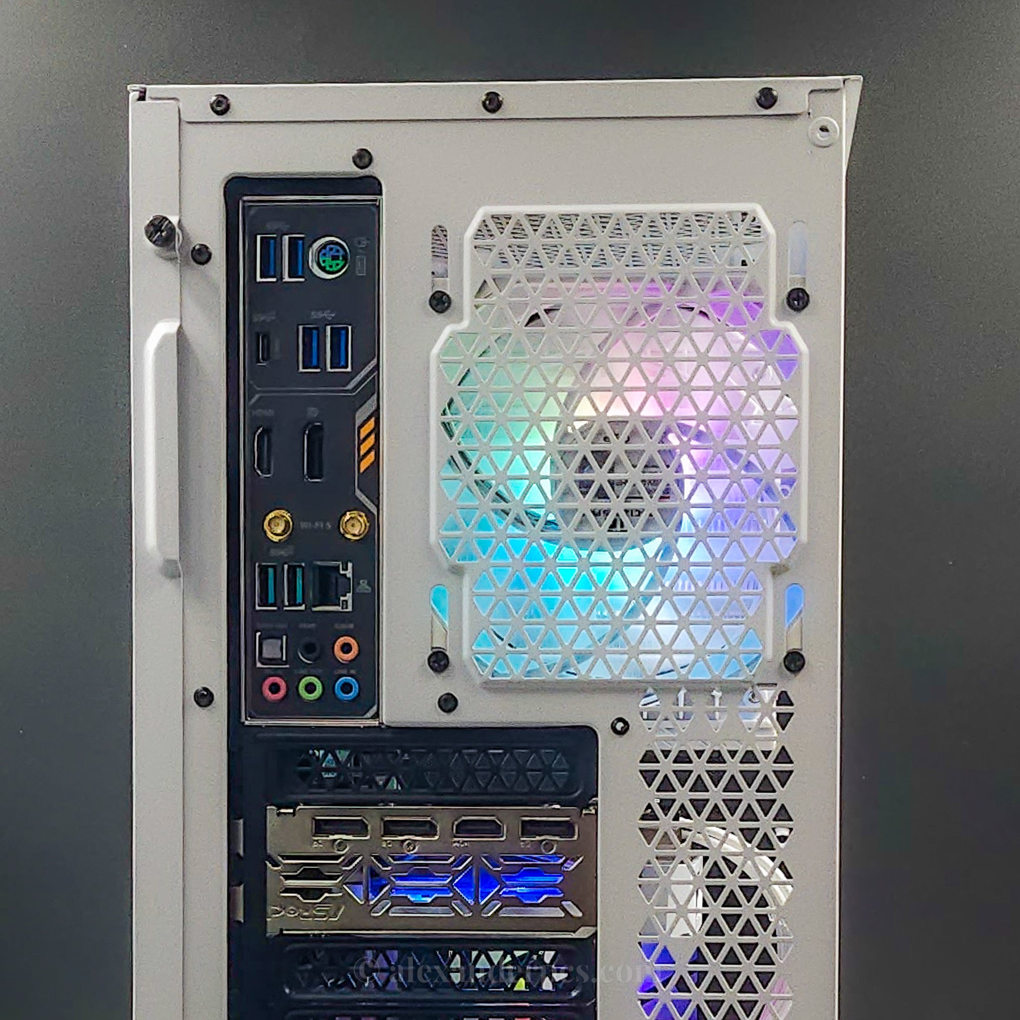 Ready-to-Ship: AMD Ryzen 5 5600X w/ ASROCK Radeon RX 6650XT WHITE
