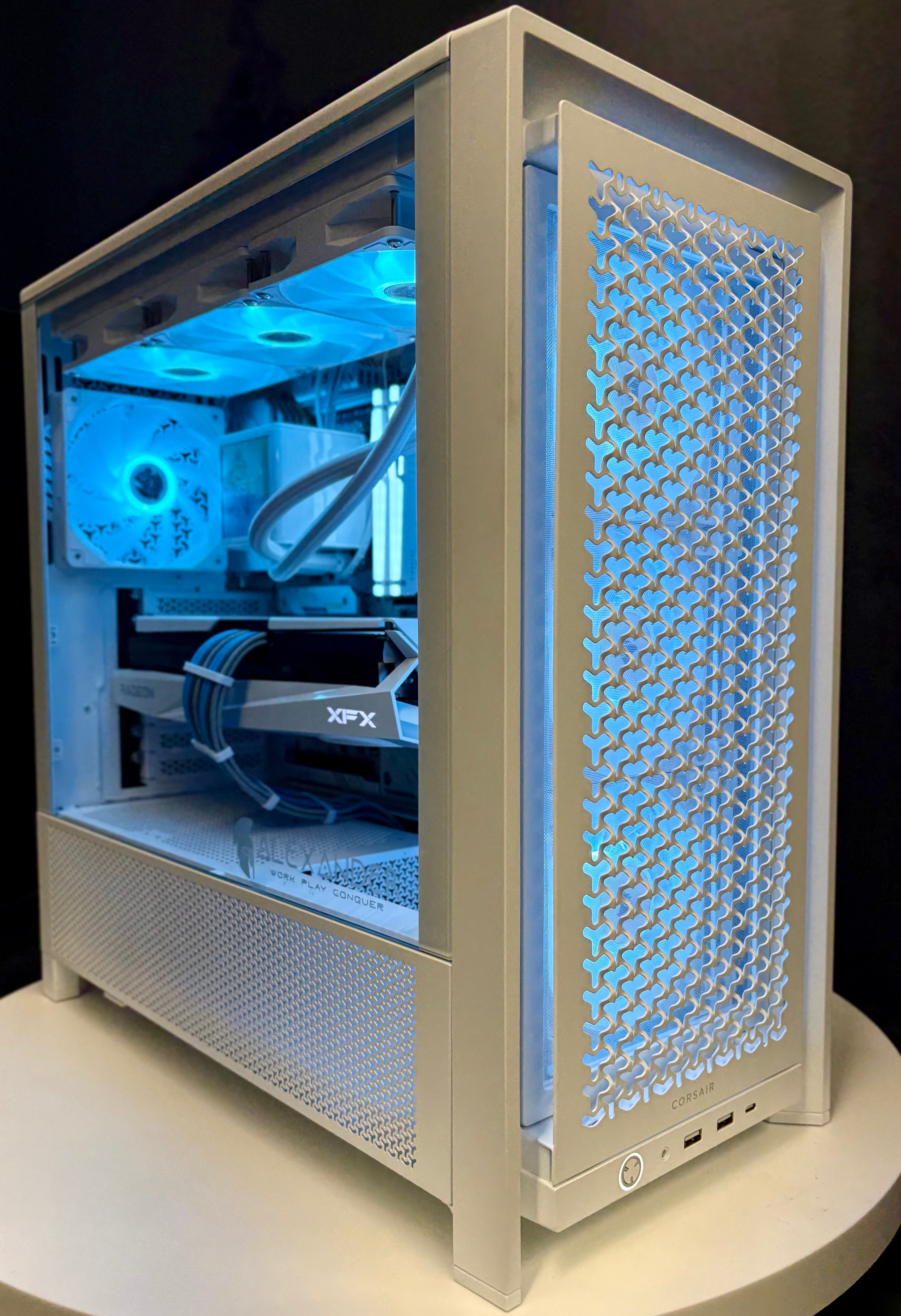 Ready-To-Ship: AMD Ryzen 7 7800X3D w/Radeon RX 9070 XT