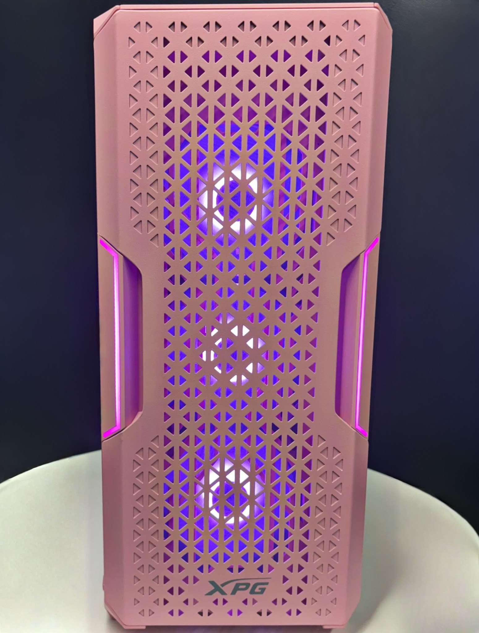 Ready-To-Ship: Intel Core i5 w/Radeon RX 7600