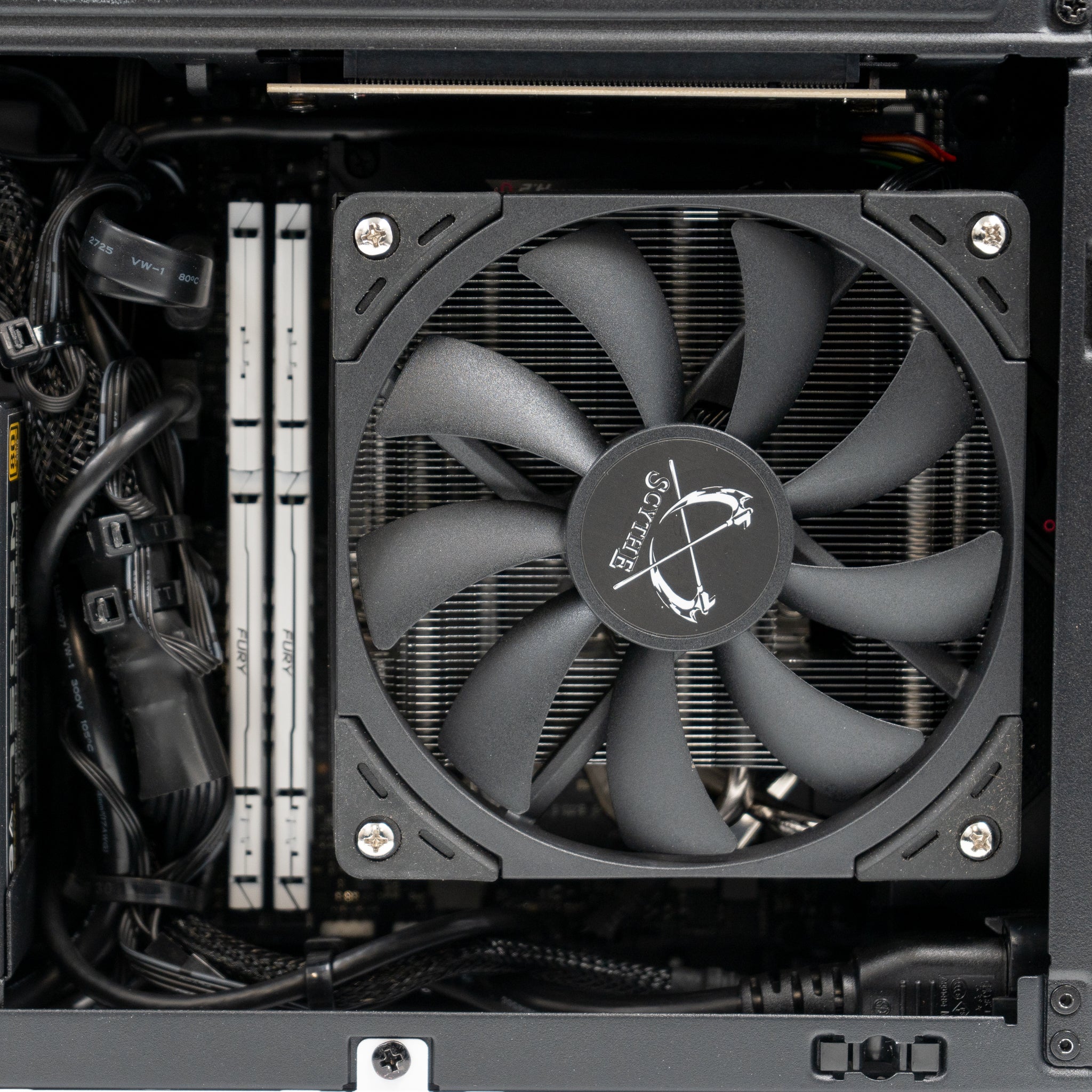 Ready-to-Ship: AMD Ryzen 7 7800X3D w/ Radeon RX 7800XT