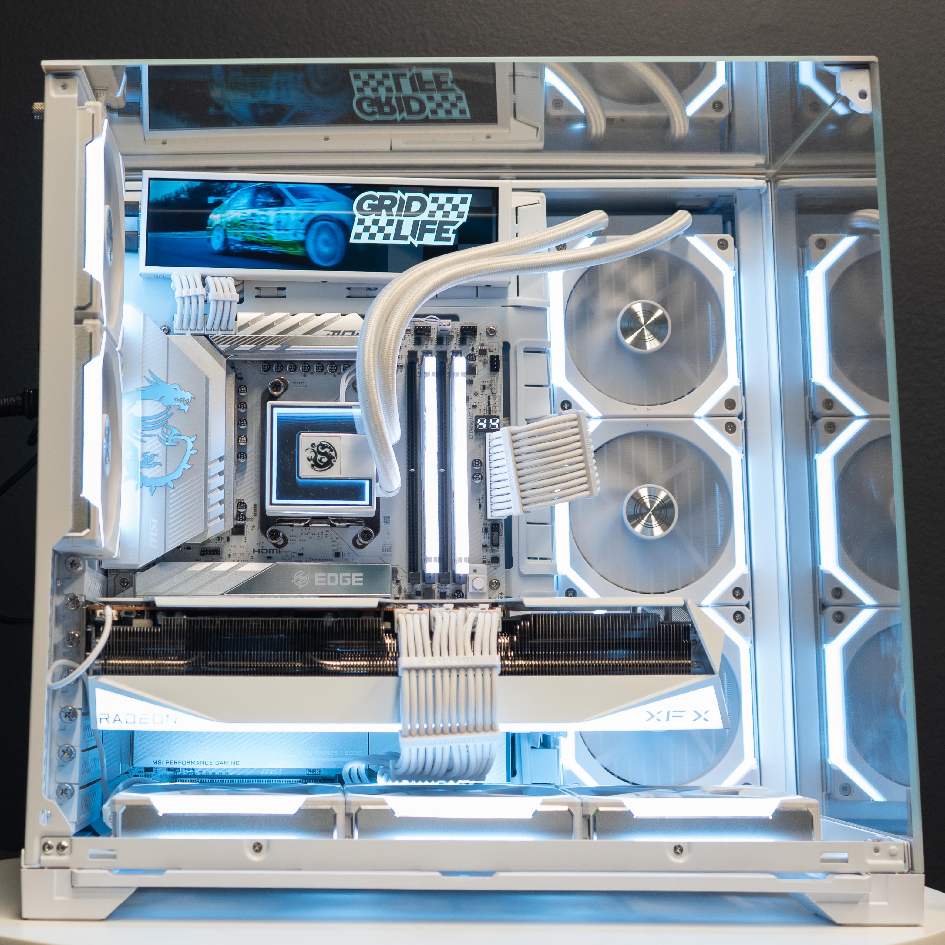 Ready-To-Ship: AMD Ryzen 7 9800X3D w/Radeon RX 9070 XT