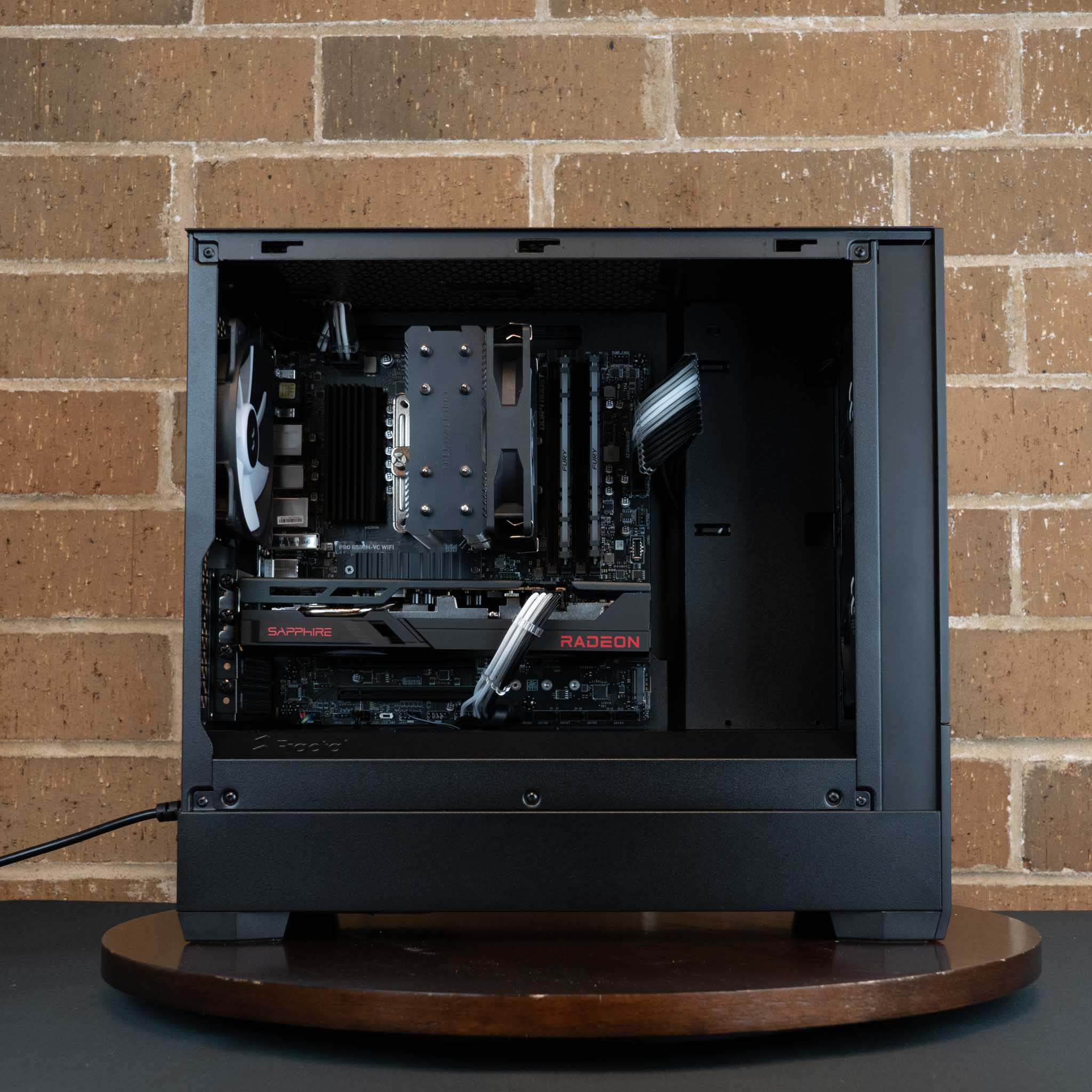 The Hoplite - AMD - Black