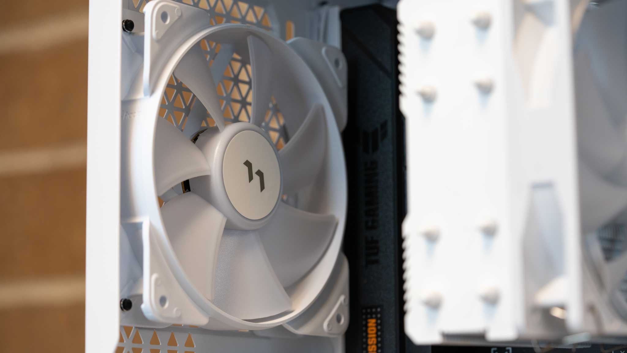 The Hoplite - Intel - White