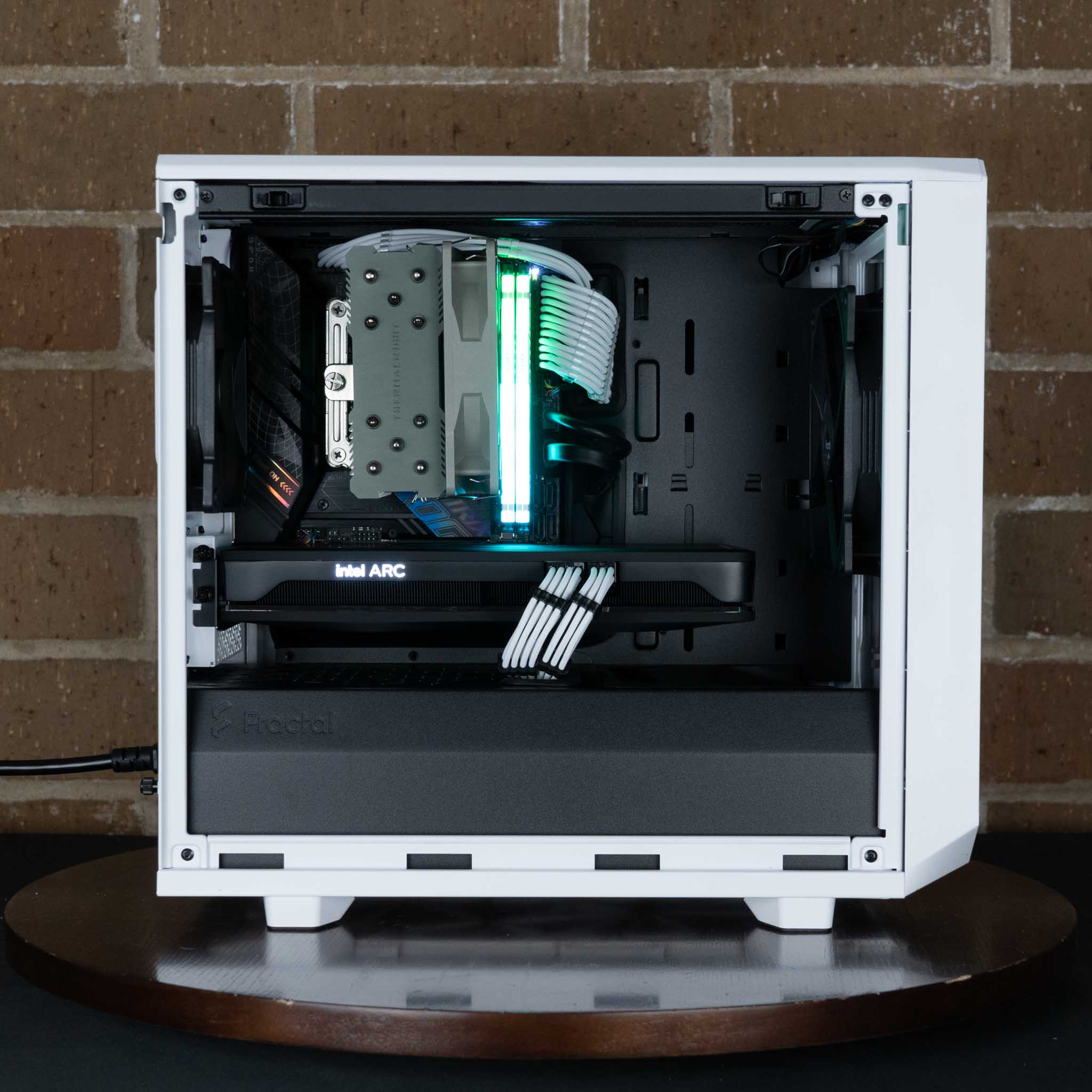 The Actuarius - Intel - White