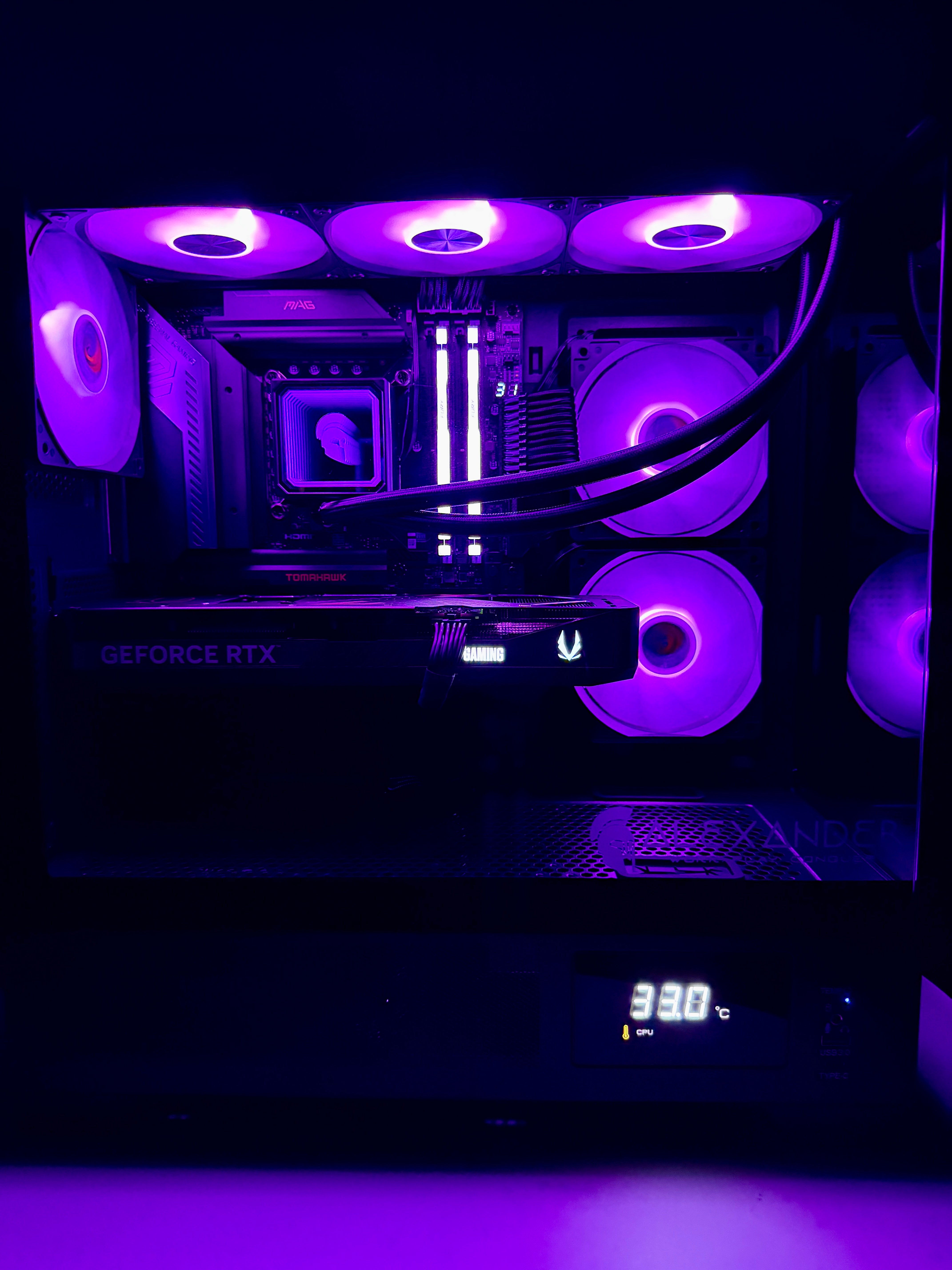 The BeeGionnaire 2025 - Special Limited Edition - Alexander PCs X Braethorn