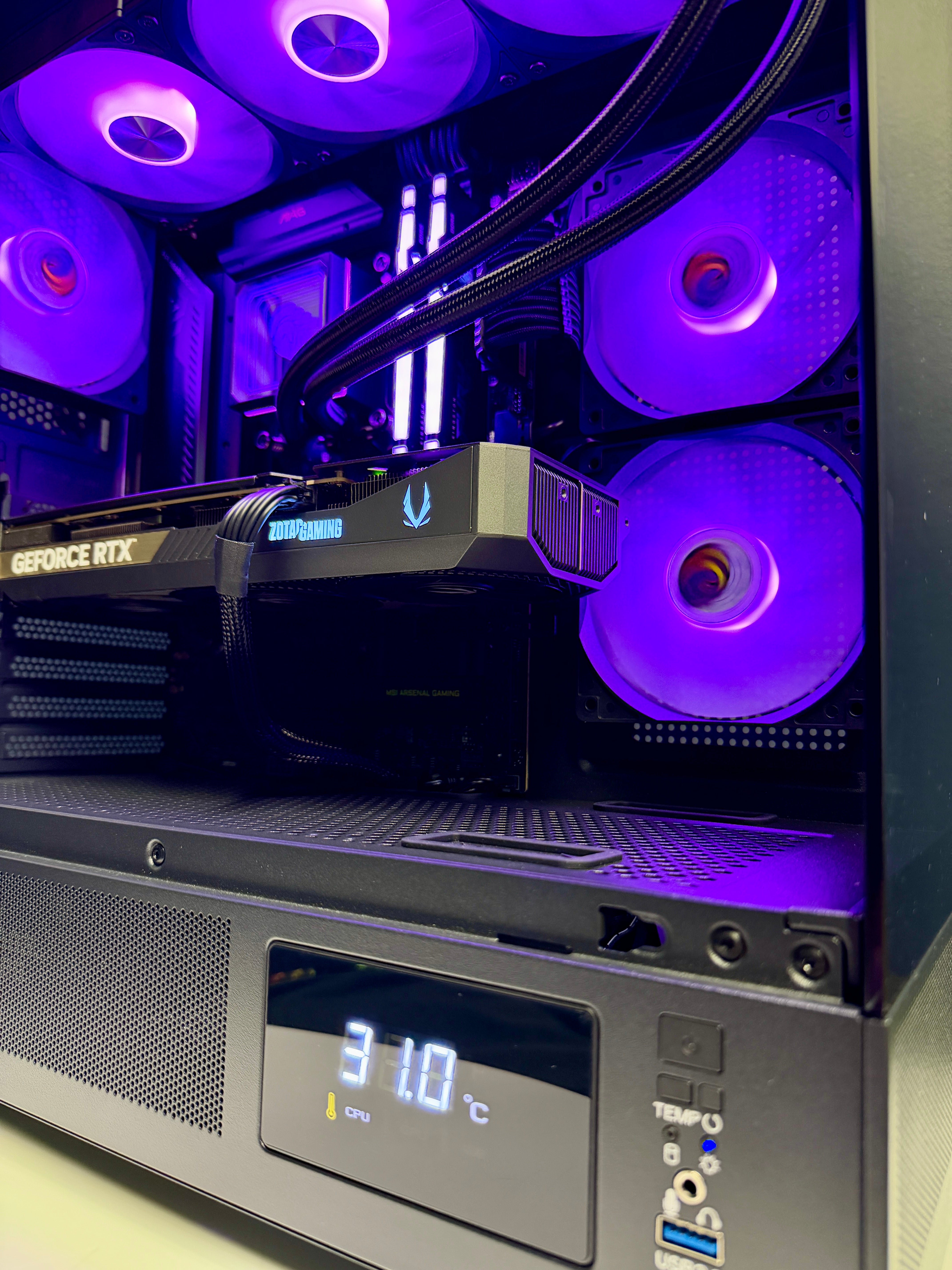 The BeeGionnaire 2025 - Special Limited Edition - Alexander PCs X Braethorn