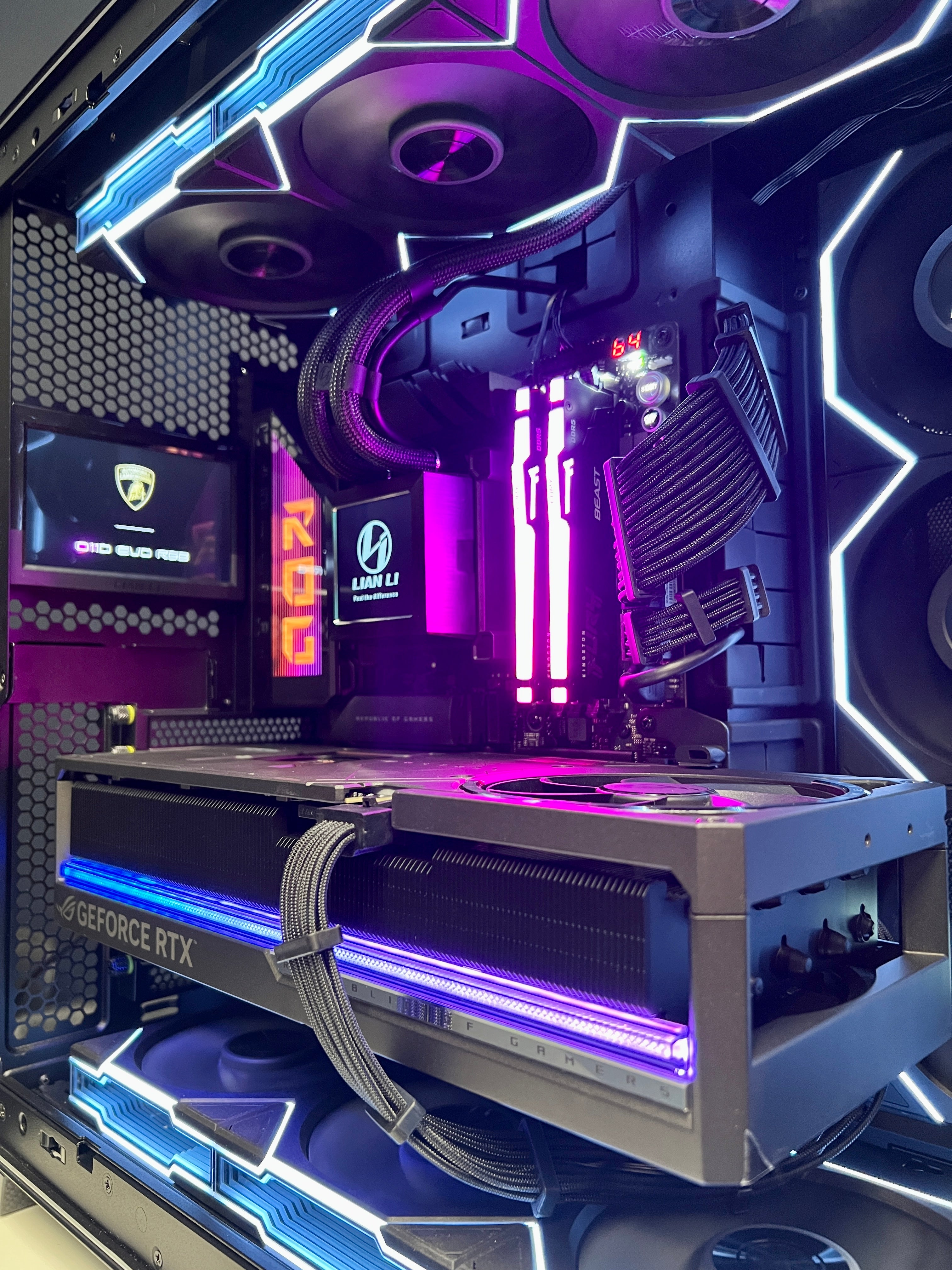 Ready-To-Ship: AMD Ryzen 9 9950X3D w/ROG Astral OC 5090 & O11 Evo Lamborghini Limited Edition