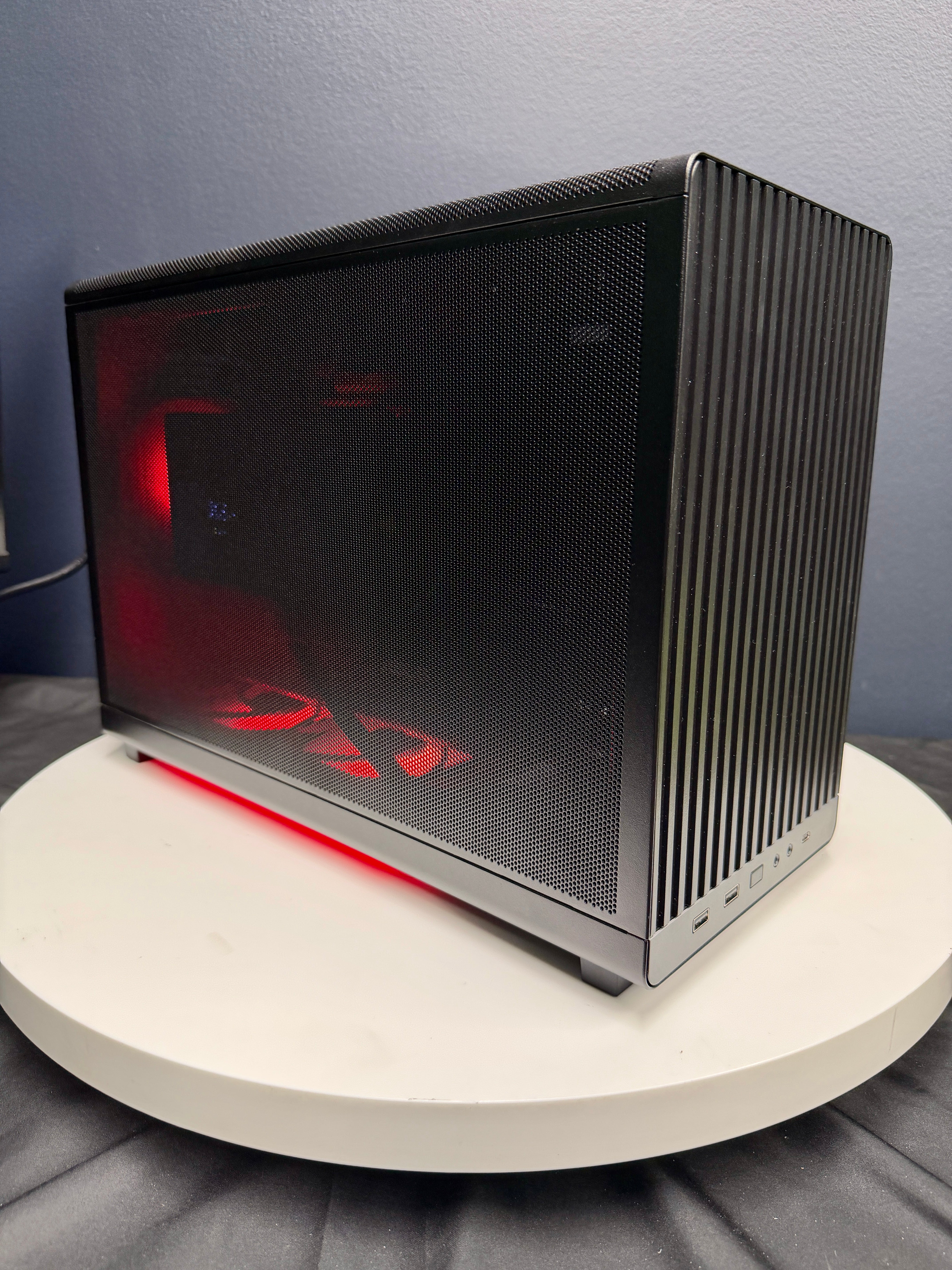 Ready-To-Ship: Small Form Factor Workstation: AMD Ryzen 9 9950X3D w/GeForce RTX 5080 & 128GB DDR5-6000 Memory