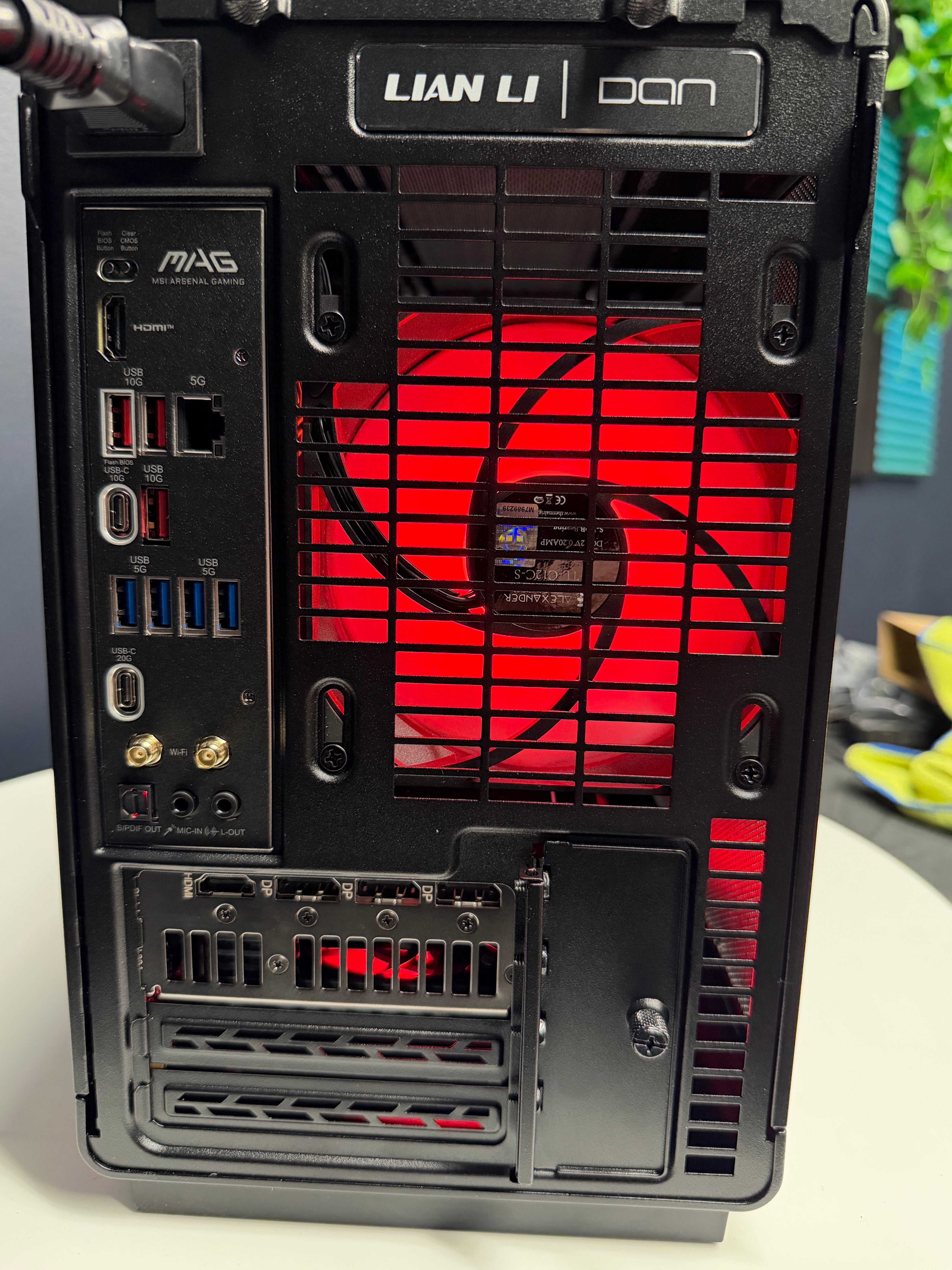 Ready-To-Ship: Small Form Factor Workstation: AMD Ryzen 9 9950X3D w/GeForce RTX 5080 & 128GB DDR5-6000 Memory