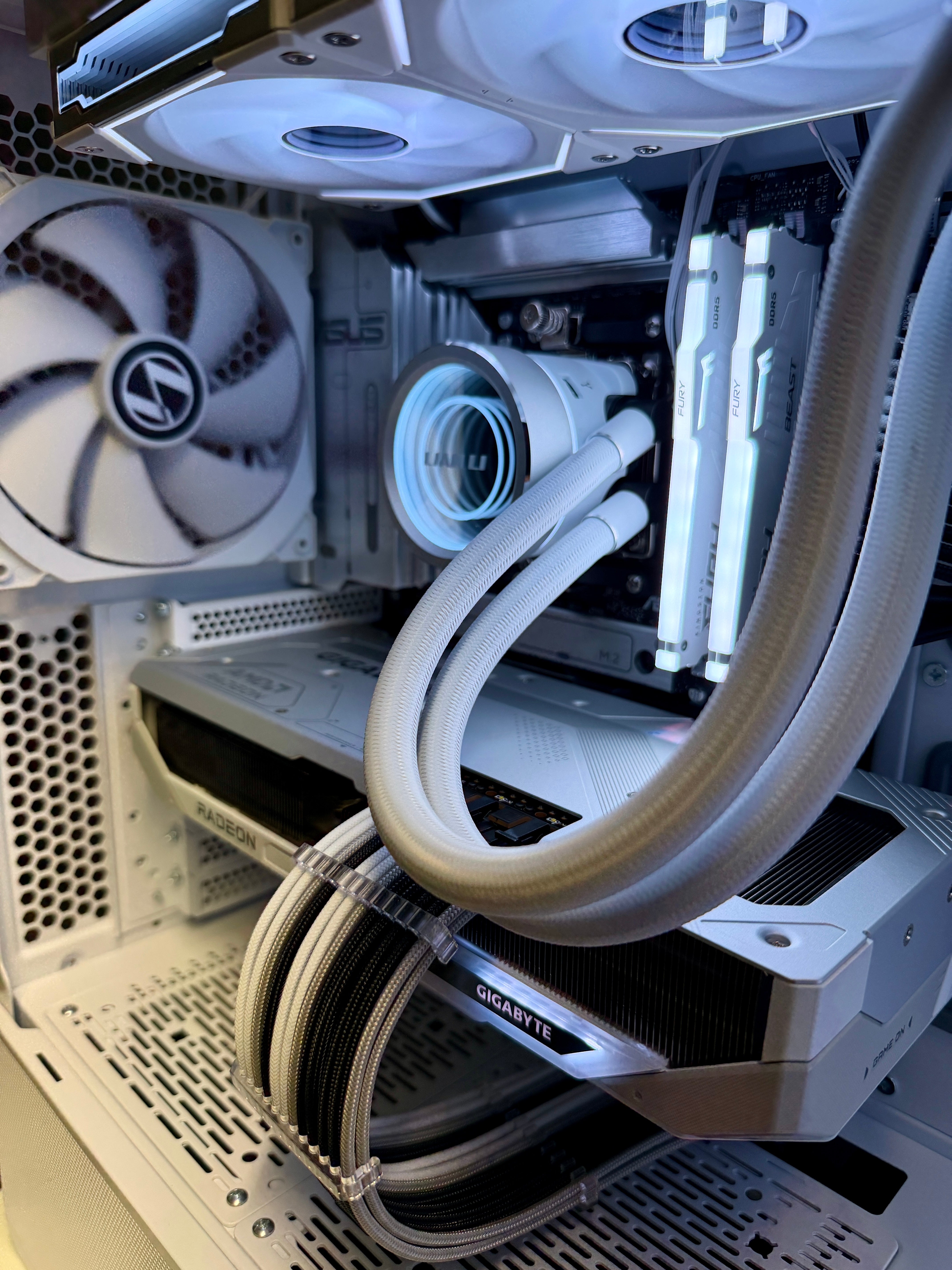 Ready-To-Ship: AMD Ryzen 7 9700X w/Radeon RX 9070 XT