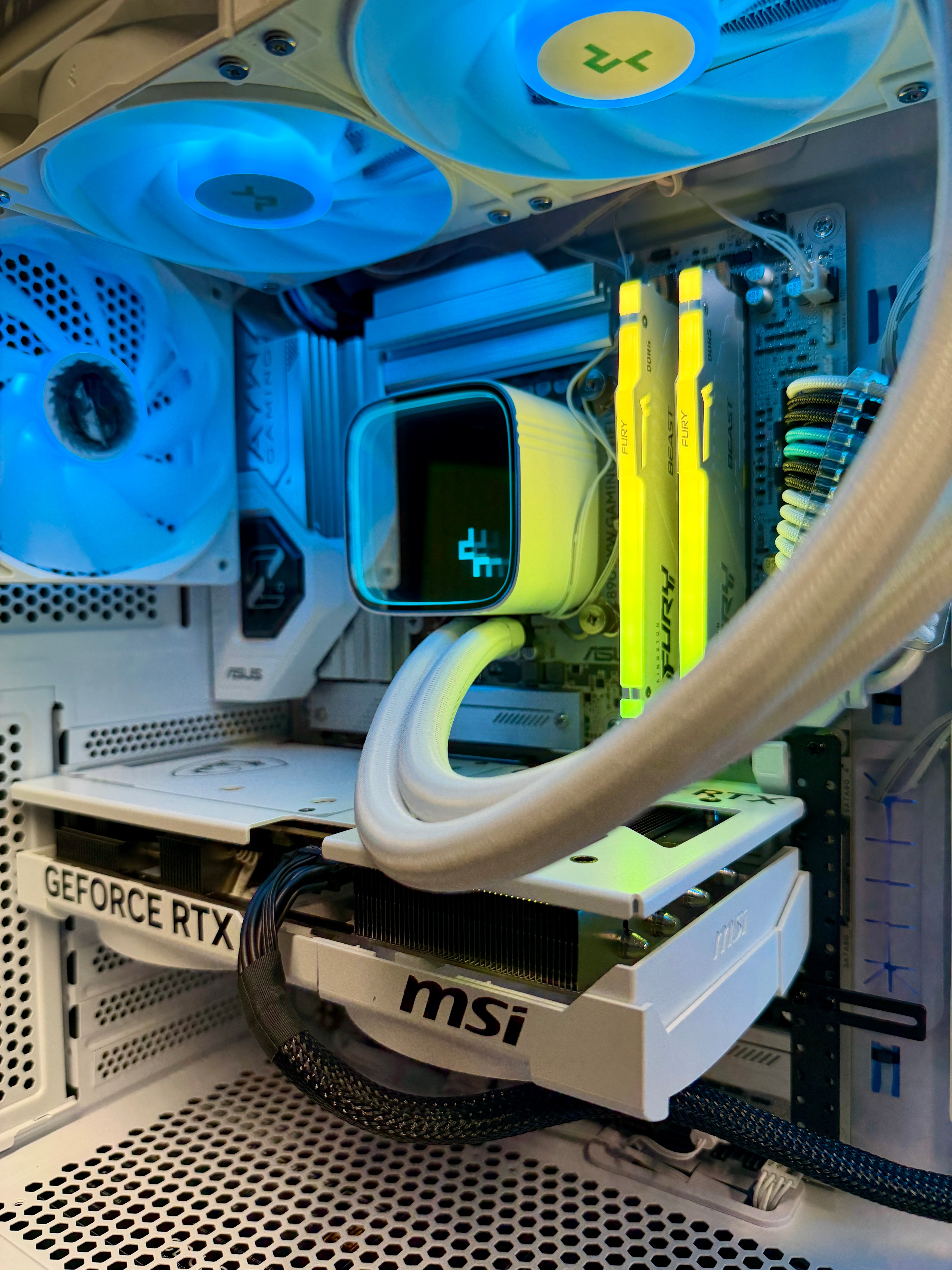 Ready-To-Ship: Intel Core Ultra 7 265K w/GeForce RTX 5070