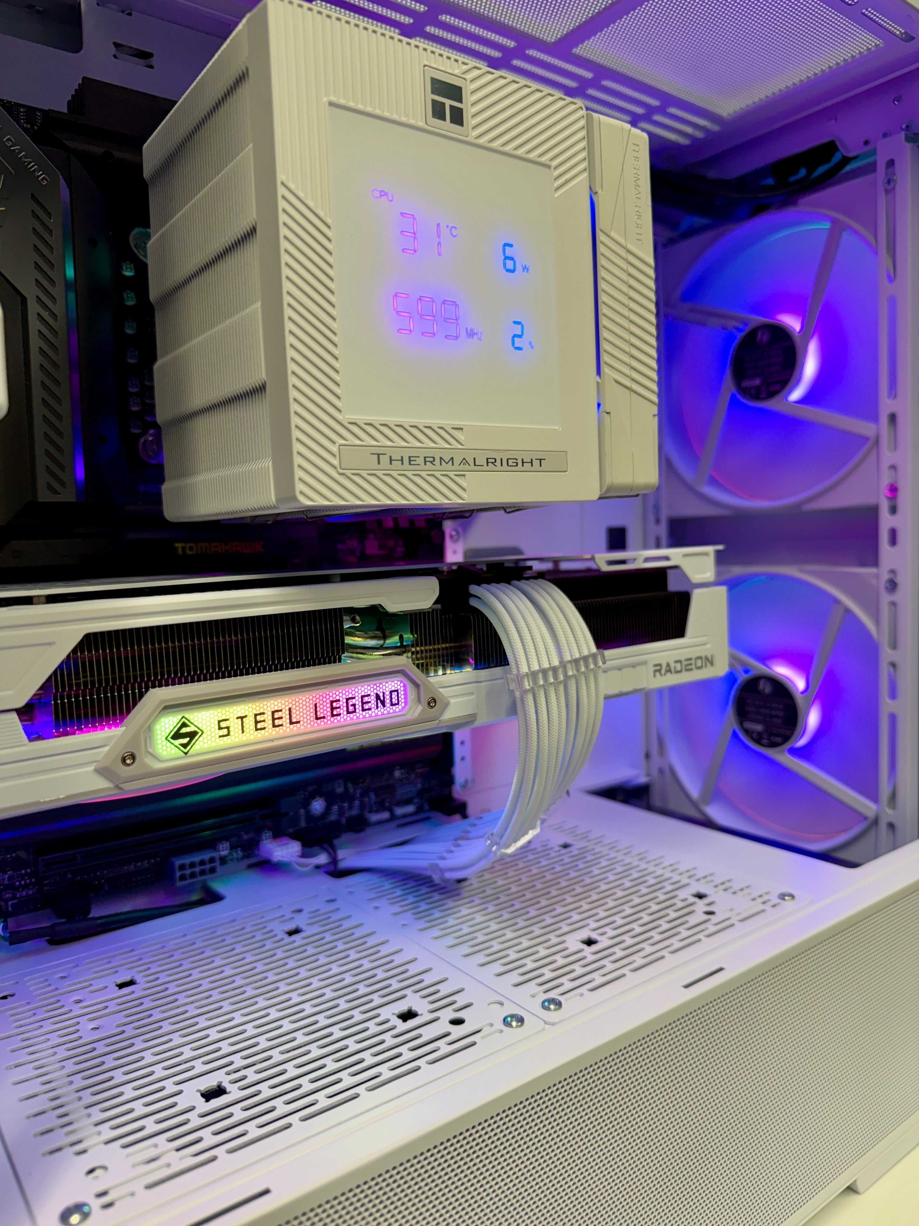 Ready-To-Ship: Intel Core Ultra 7 265K w/Radeon RX 9070 XT White Edition