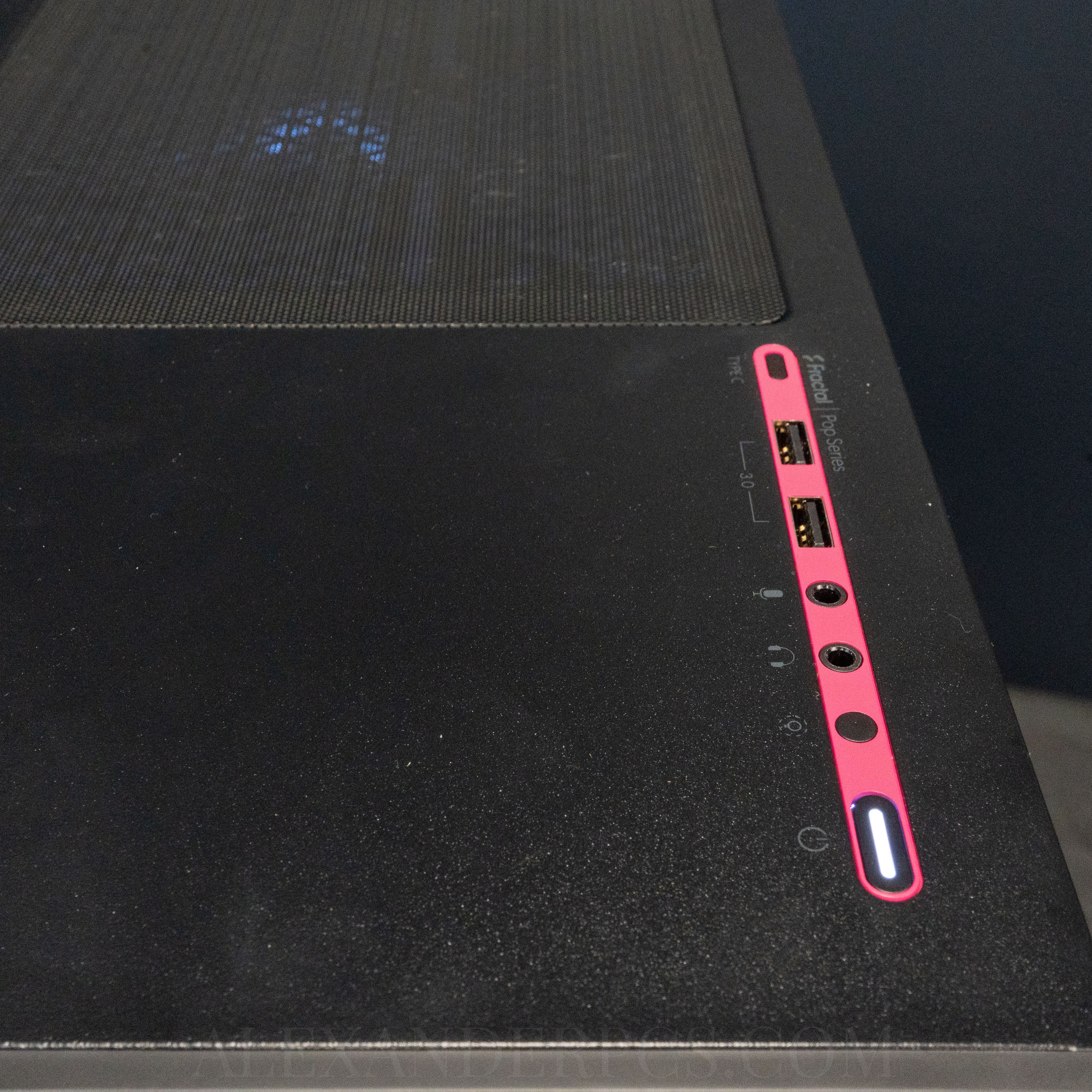 Ready to Ship: AMD Ryzen 7 7800X3D w/Radeon RX 9070 XT