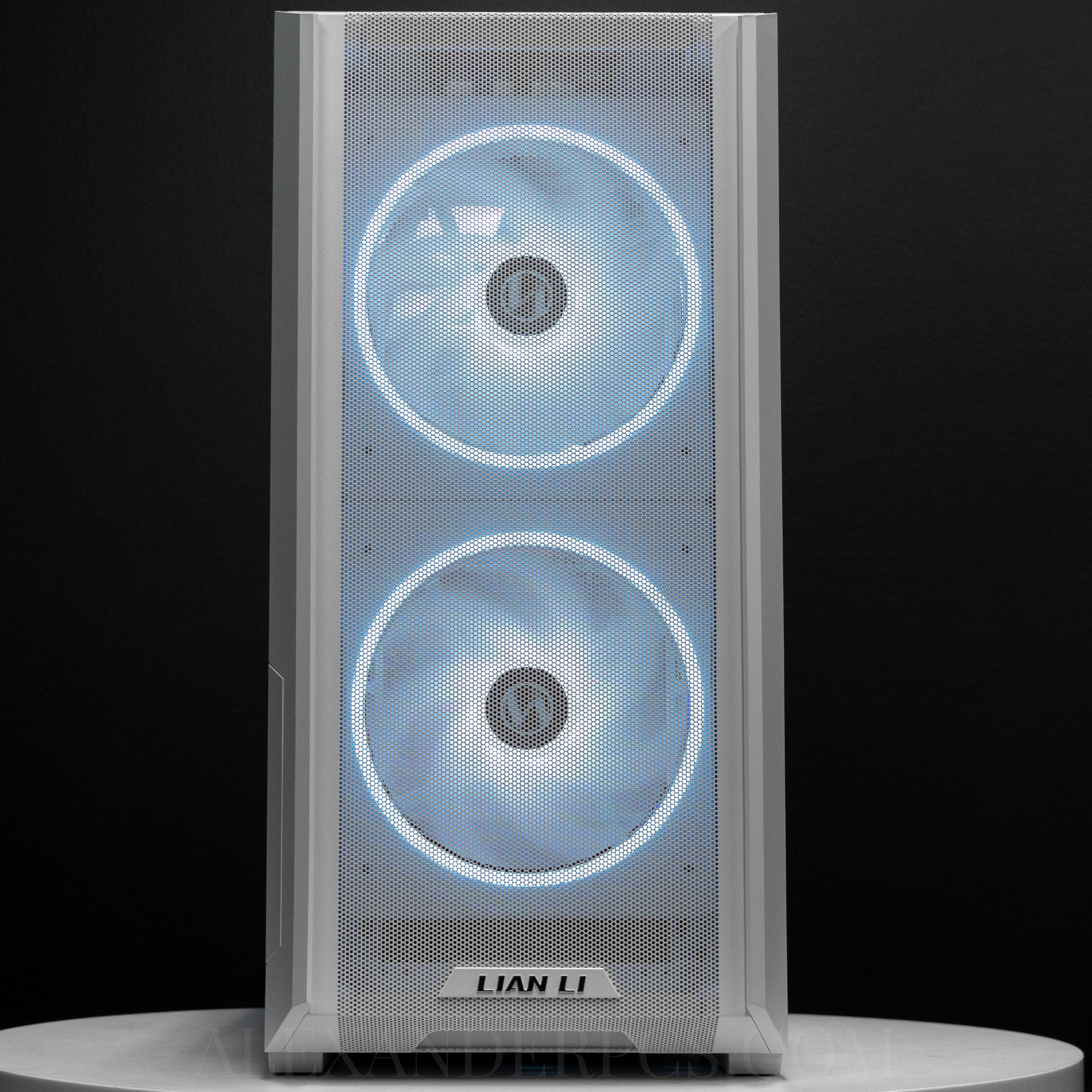 Ready-To-Ship: AMD Ryzen 7 7800X3D w/Radeon RX 9070 XT