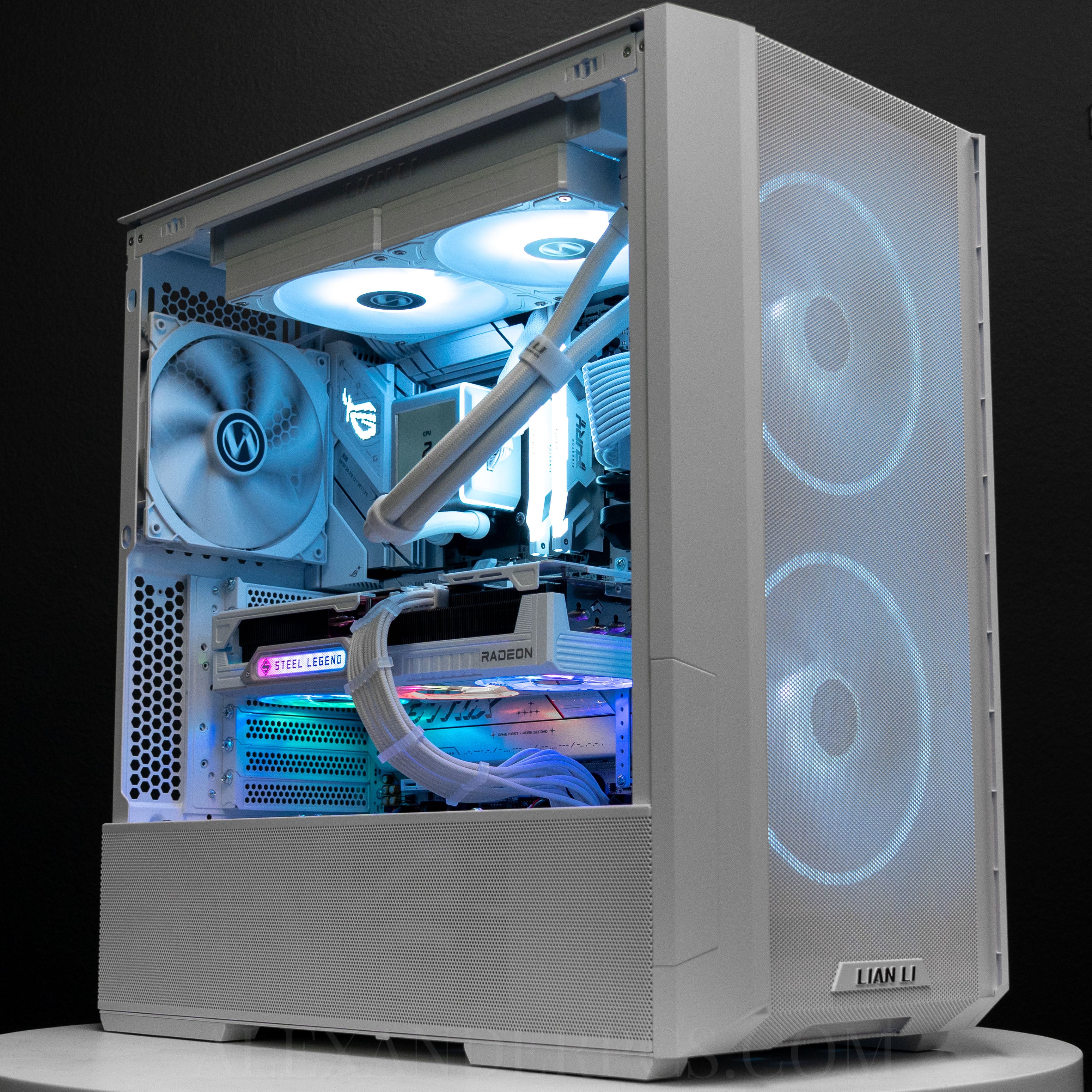 Ready-To-Ship: AMD Ryzen 7 7800X3D w/Radeon RX 9070 XT