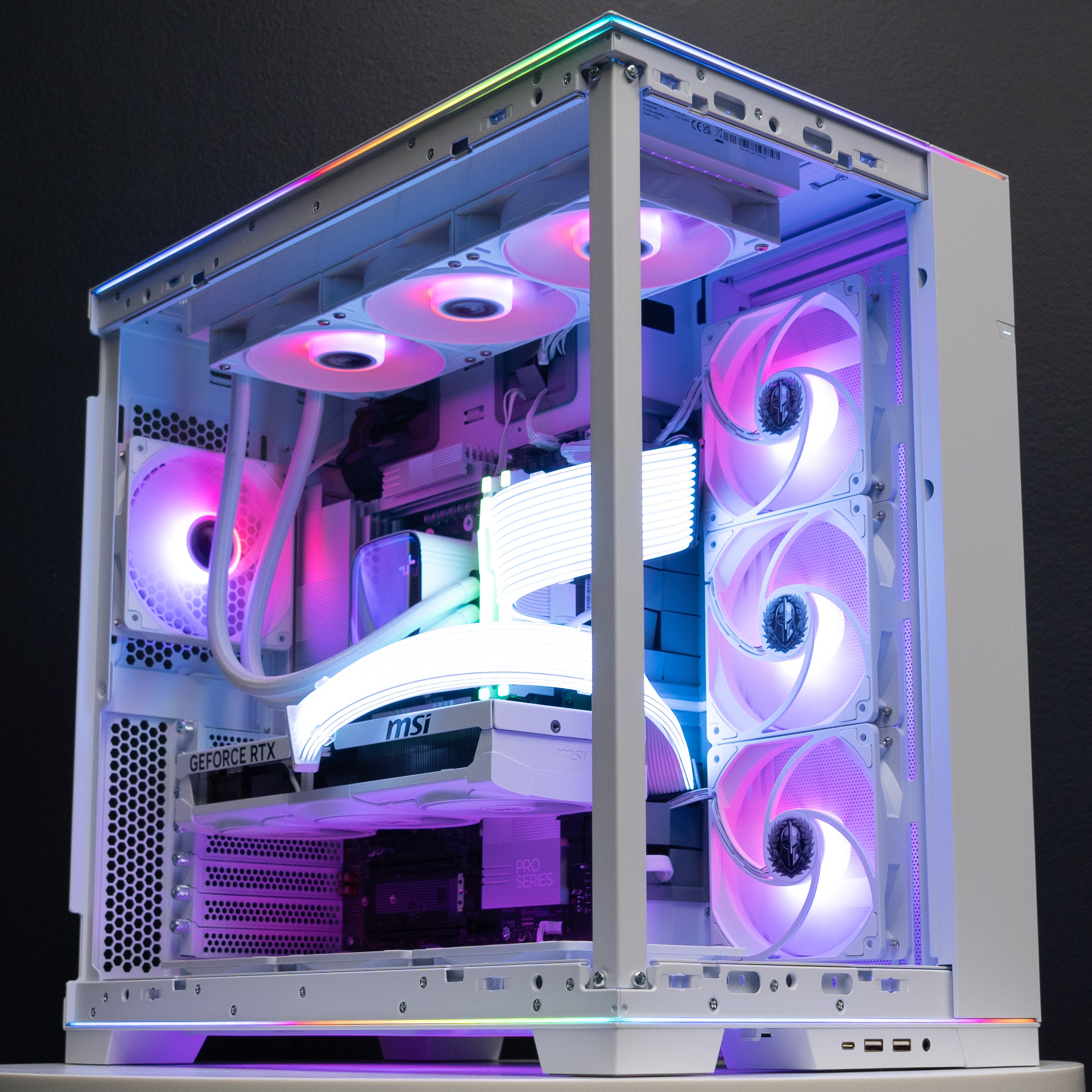 Ready-to-ship: AMD Ryzen 7 9800X3D w/GeForce RTX 5080 White Edition