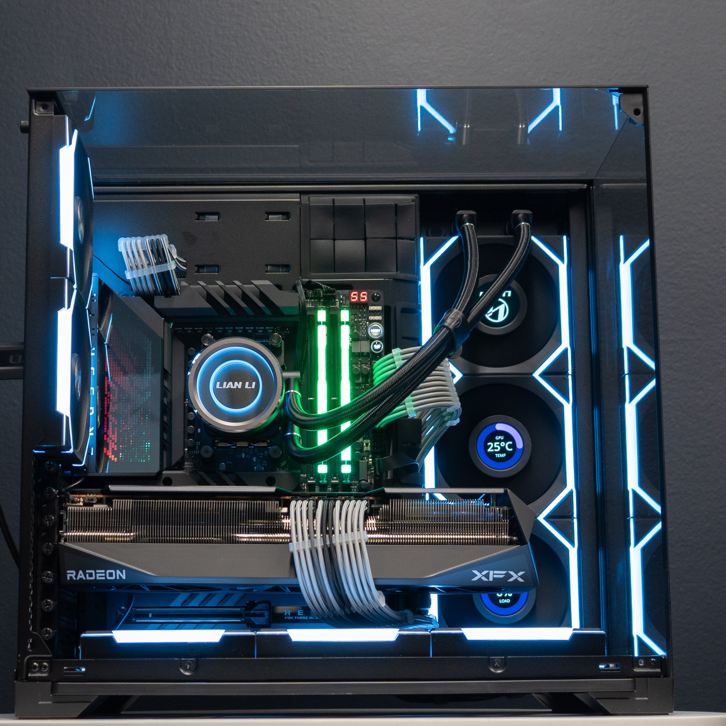 Ready-to-ship: AMD Ryzen 9 9950X3D w/Radeon RX 9070 XT