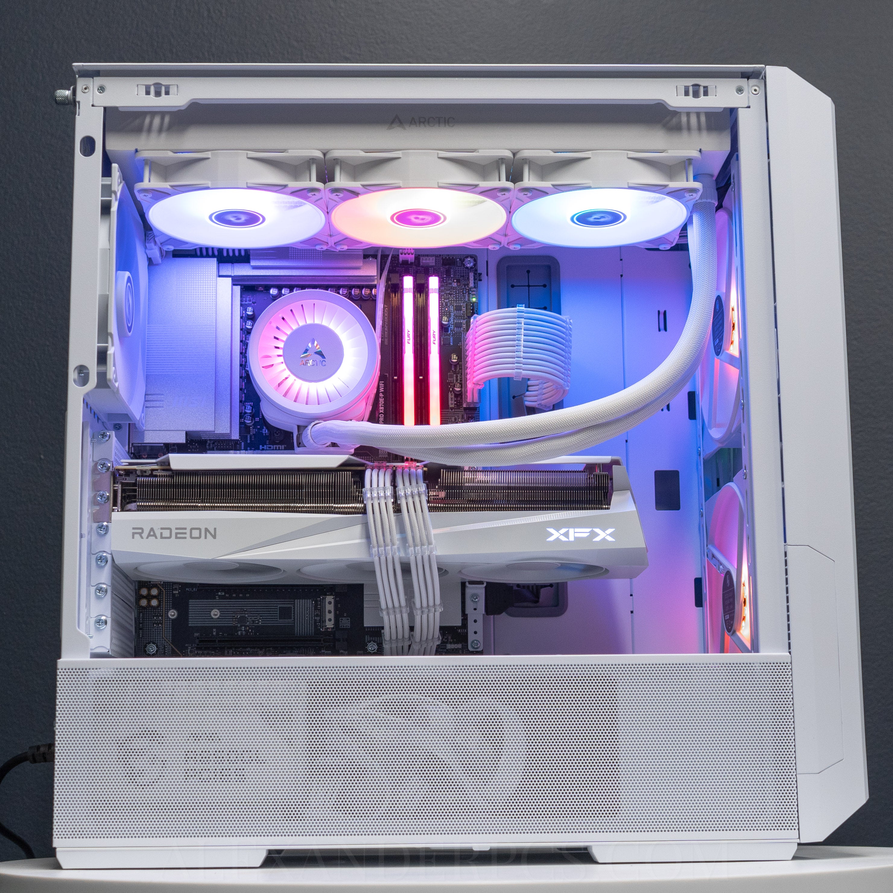 Ready-to-ship: AMD Ryzen 7 9800X3D w/Radeon RX 9070 XT