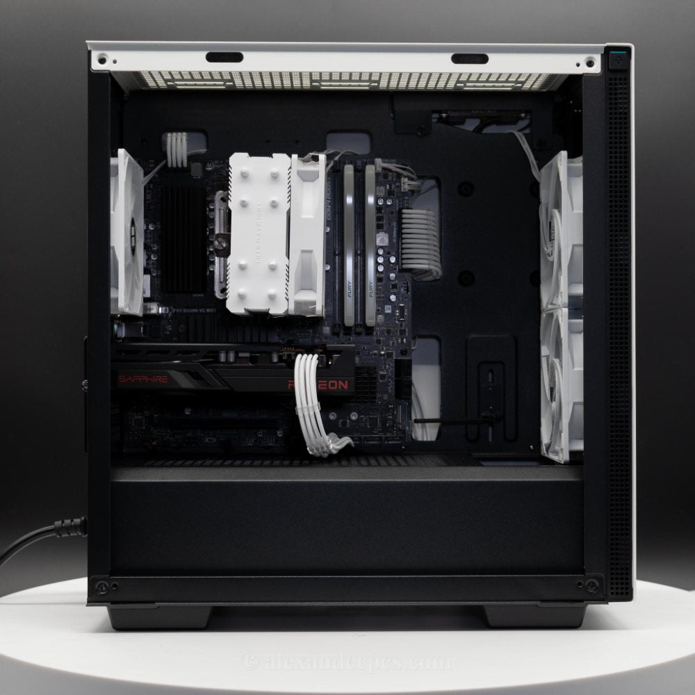 Ready-to-Ship: Auxilia (White) AMD Ryzen 5 5500 w/ Radeon RX 6600
