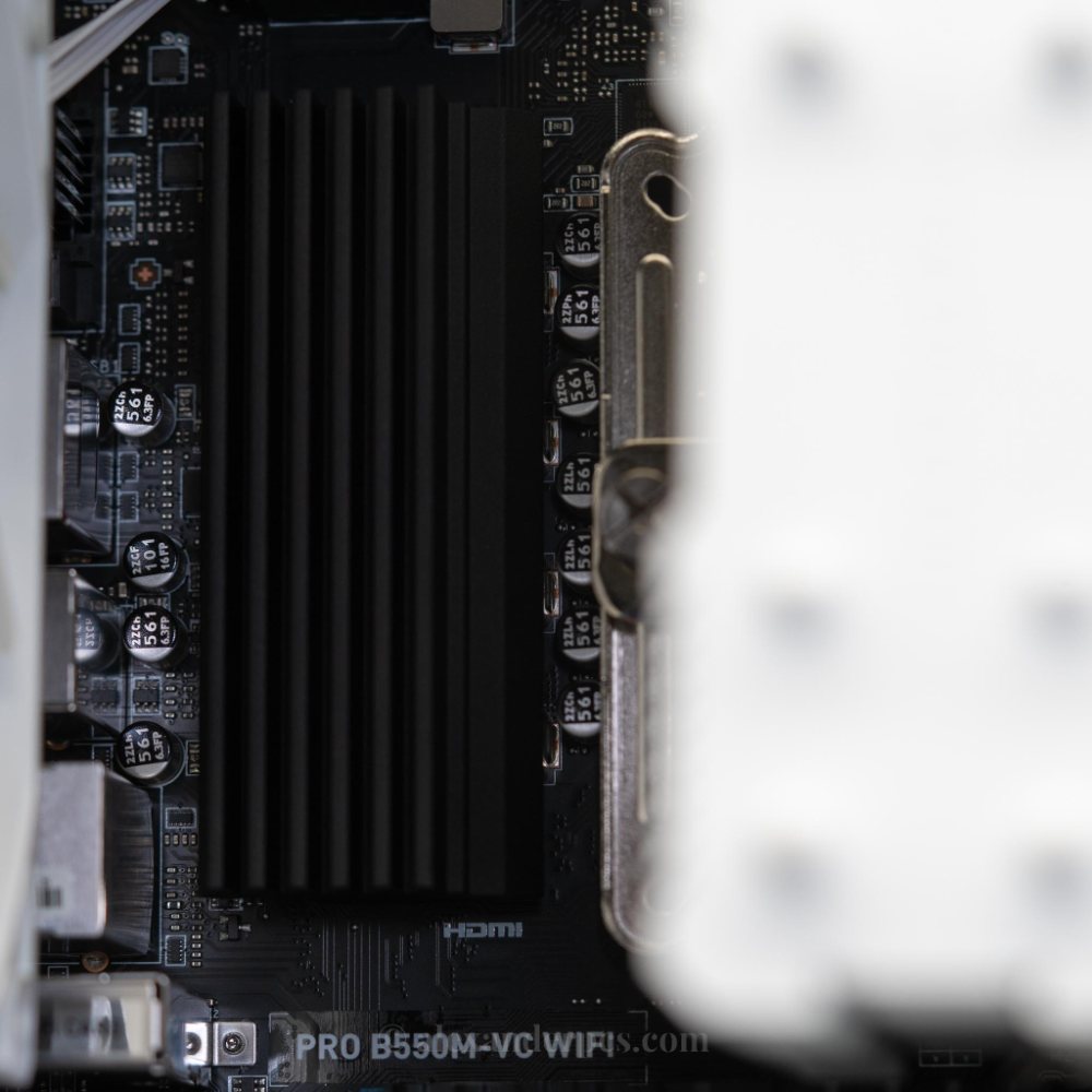 Ready-to-Ship: Auxilia (White) AMD Ryzen 5 5500 w/ Radeon RX 6600