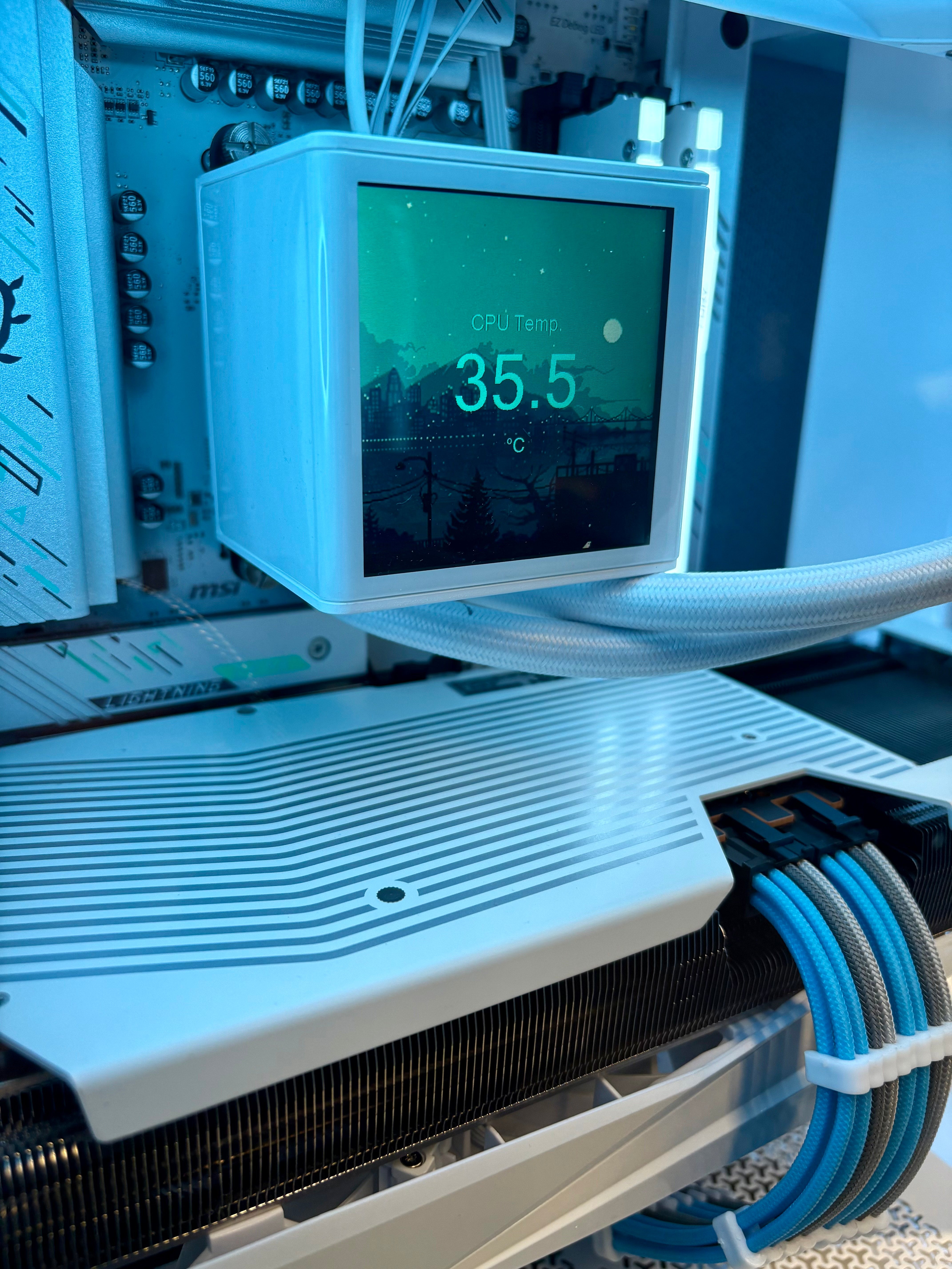 Ready-To-Ship: AMD Ryzen 7 7800X3D w/Radeon RX 9070 XT