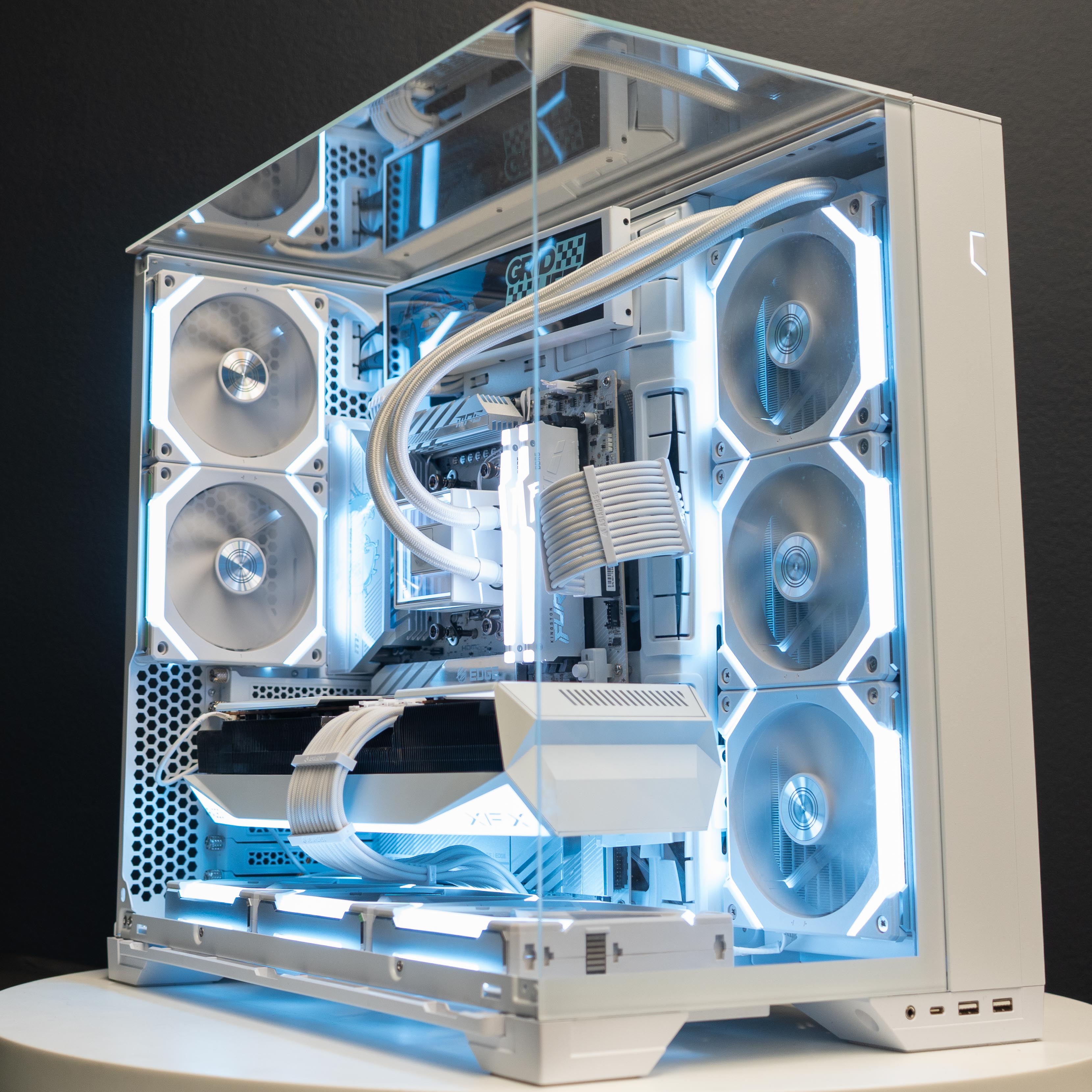 Ready-To-Ship: AMD Ryzen 7 9800X3D w/Radeon RX 9070 XT