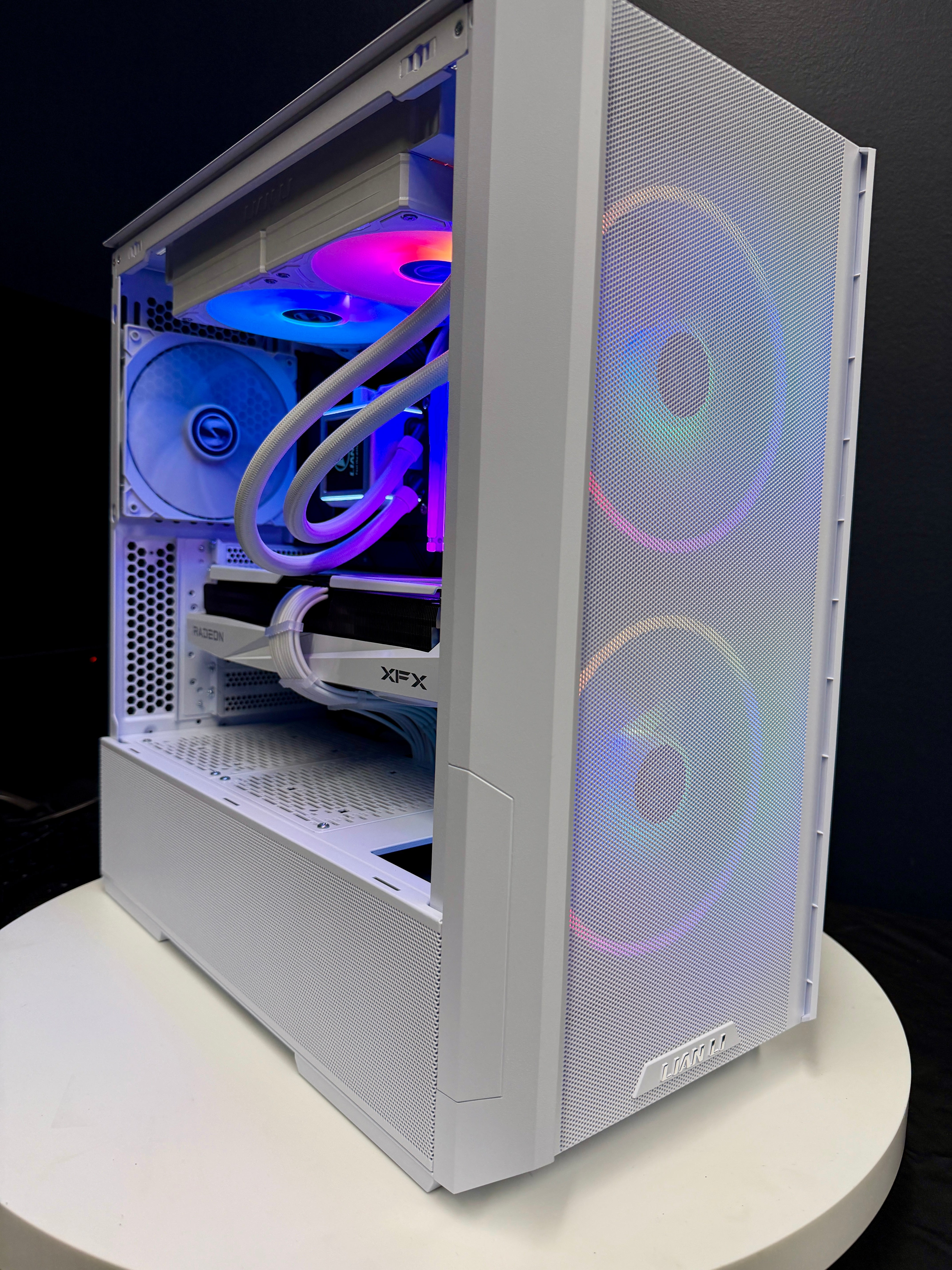 Ready-To-Ship: AMD Ryzen 7 9800X3D w/Radeon RX 9070 XT