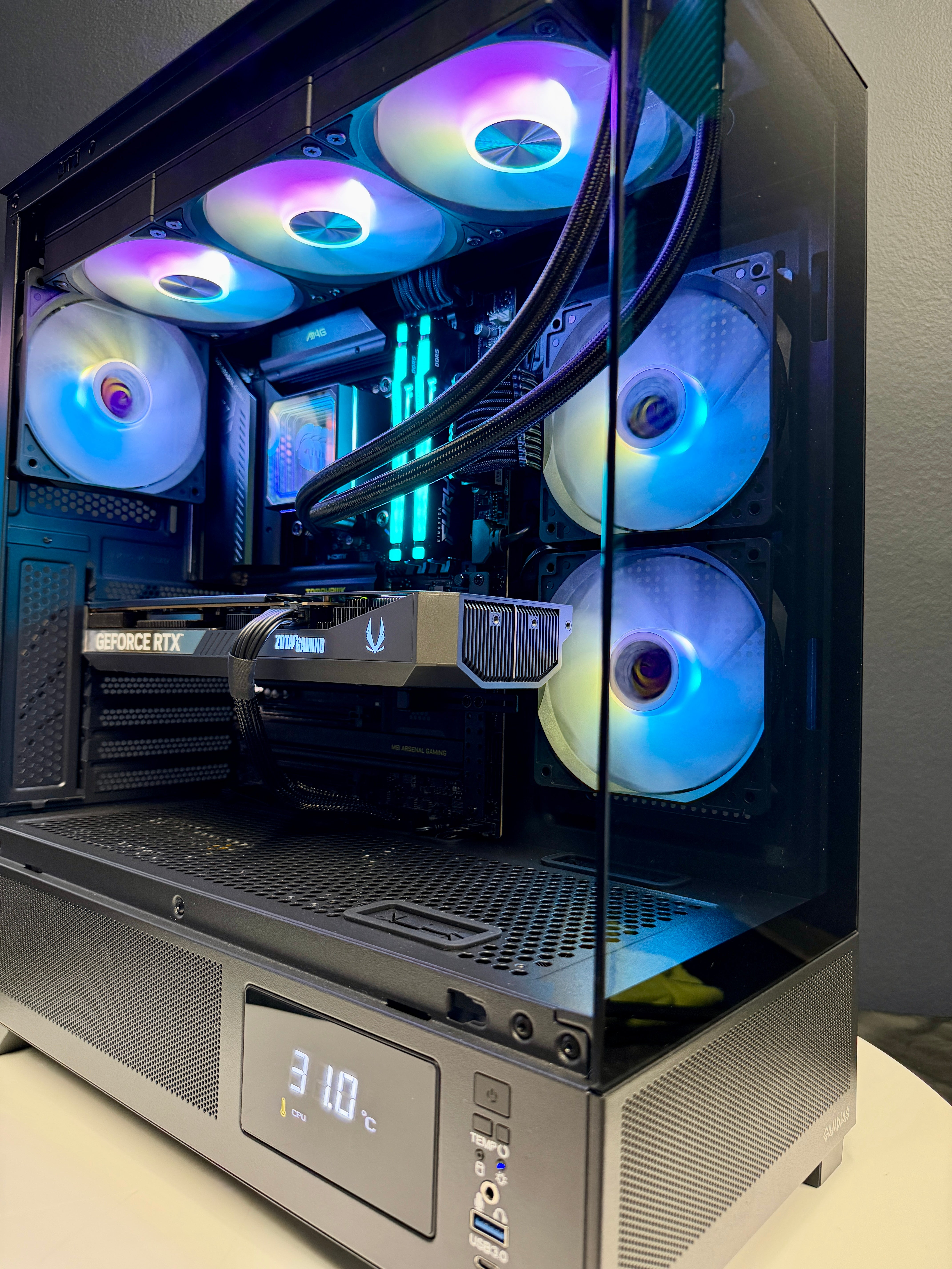 BeeGionnaire Prototype: Intel Core Ultra 7 265K w/GeForce RTX 5070 Ti