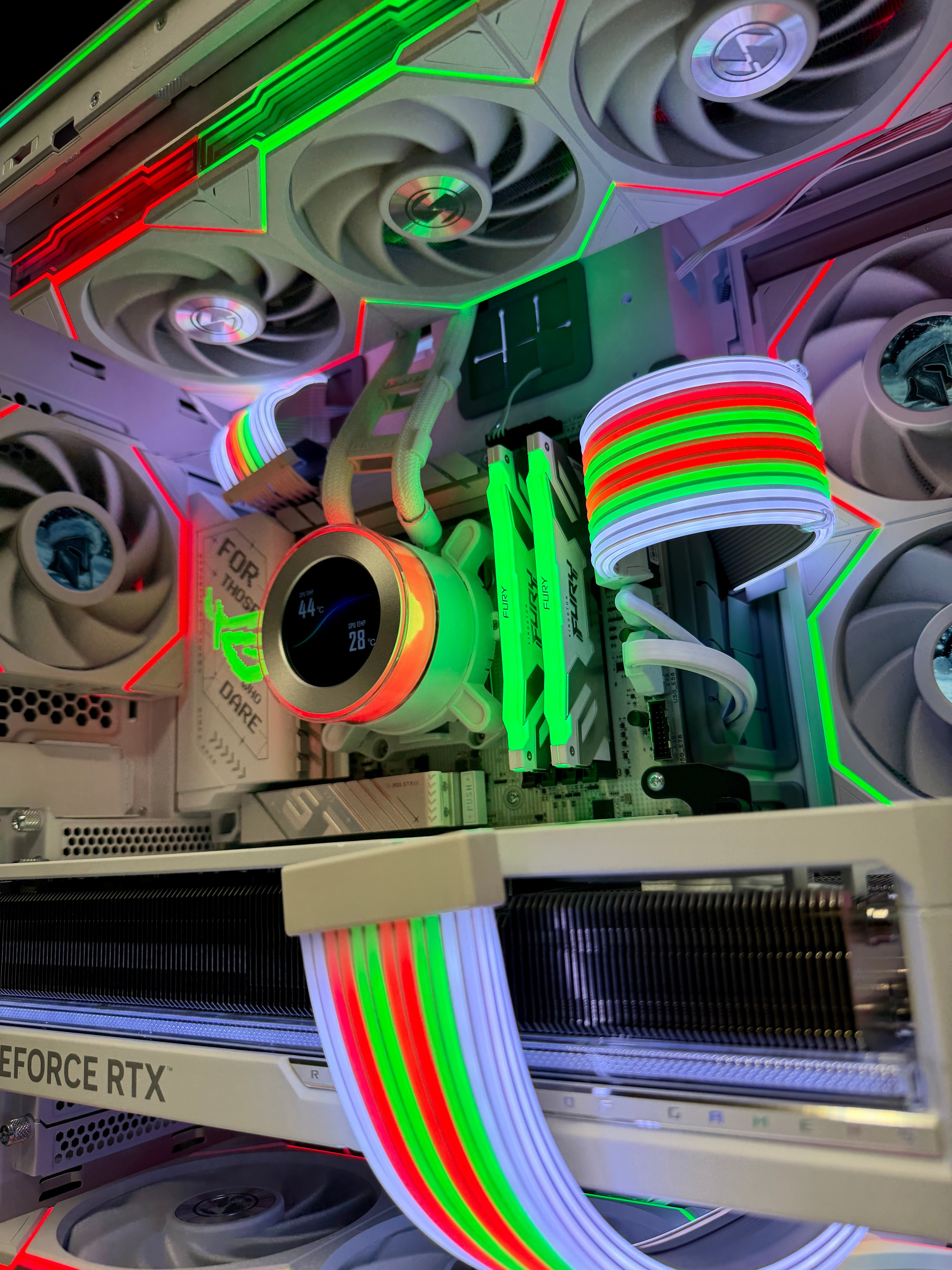 Ready-To-Ship: AMD Ryzen 9 9950X3D w/White ROG Astral 5090