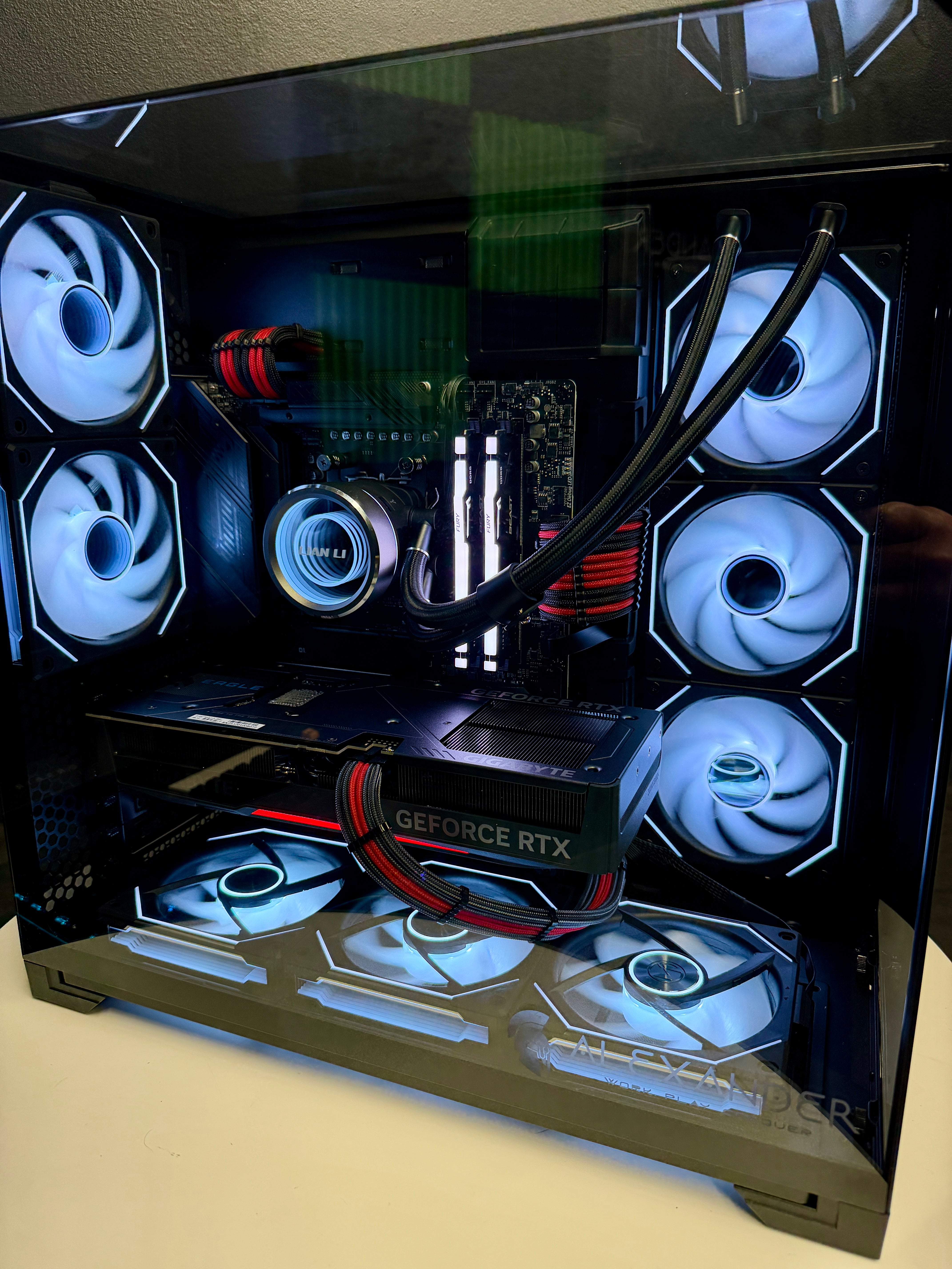 Ready-To-Ship: AMD Ryzen 7 9800X3D w/GeForce RTX 5070 Ti