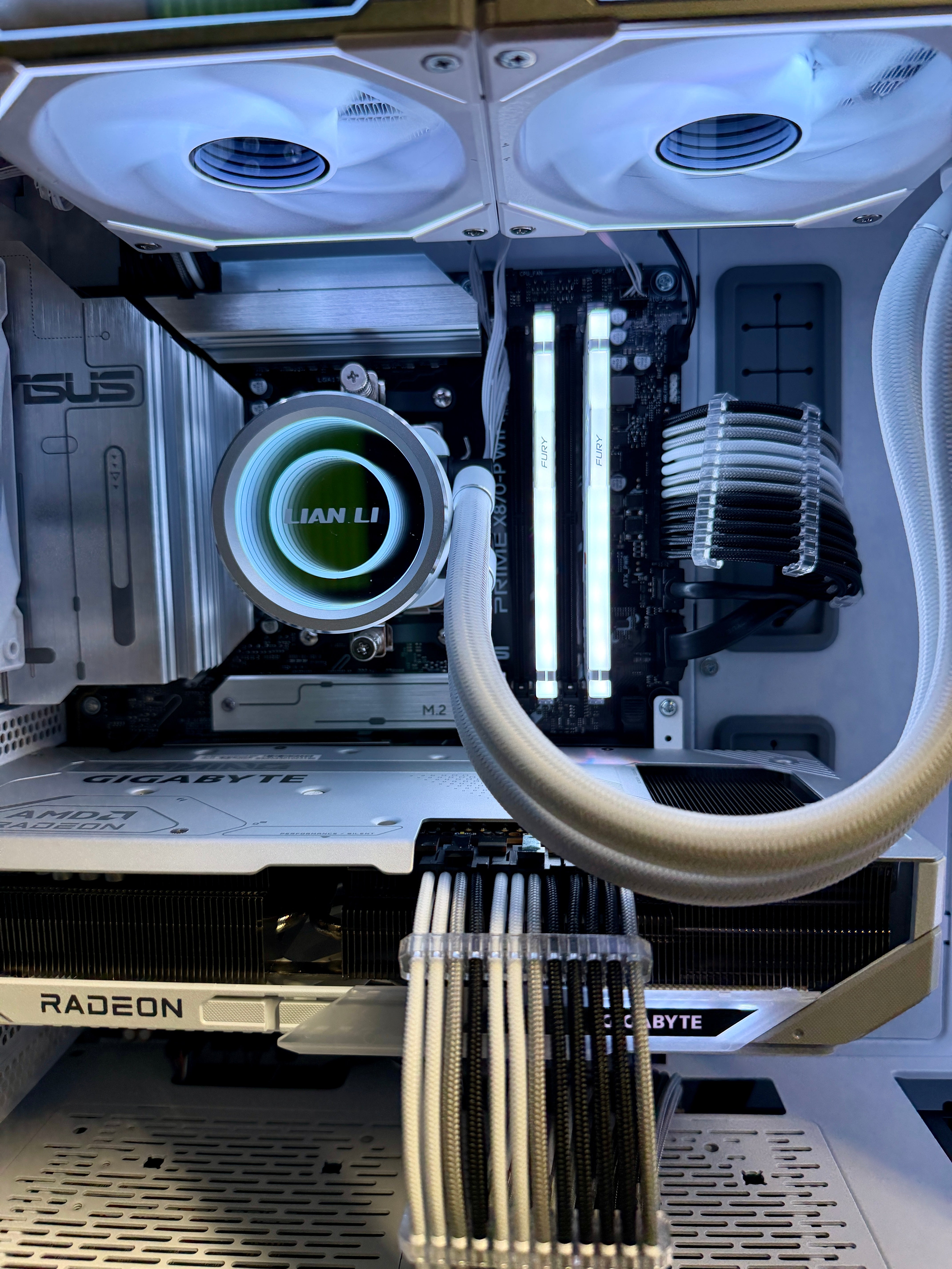 Ready-To-Ship: AMD Ryzen 7 9700X w/Radeon RX 9070 XT