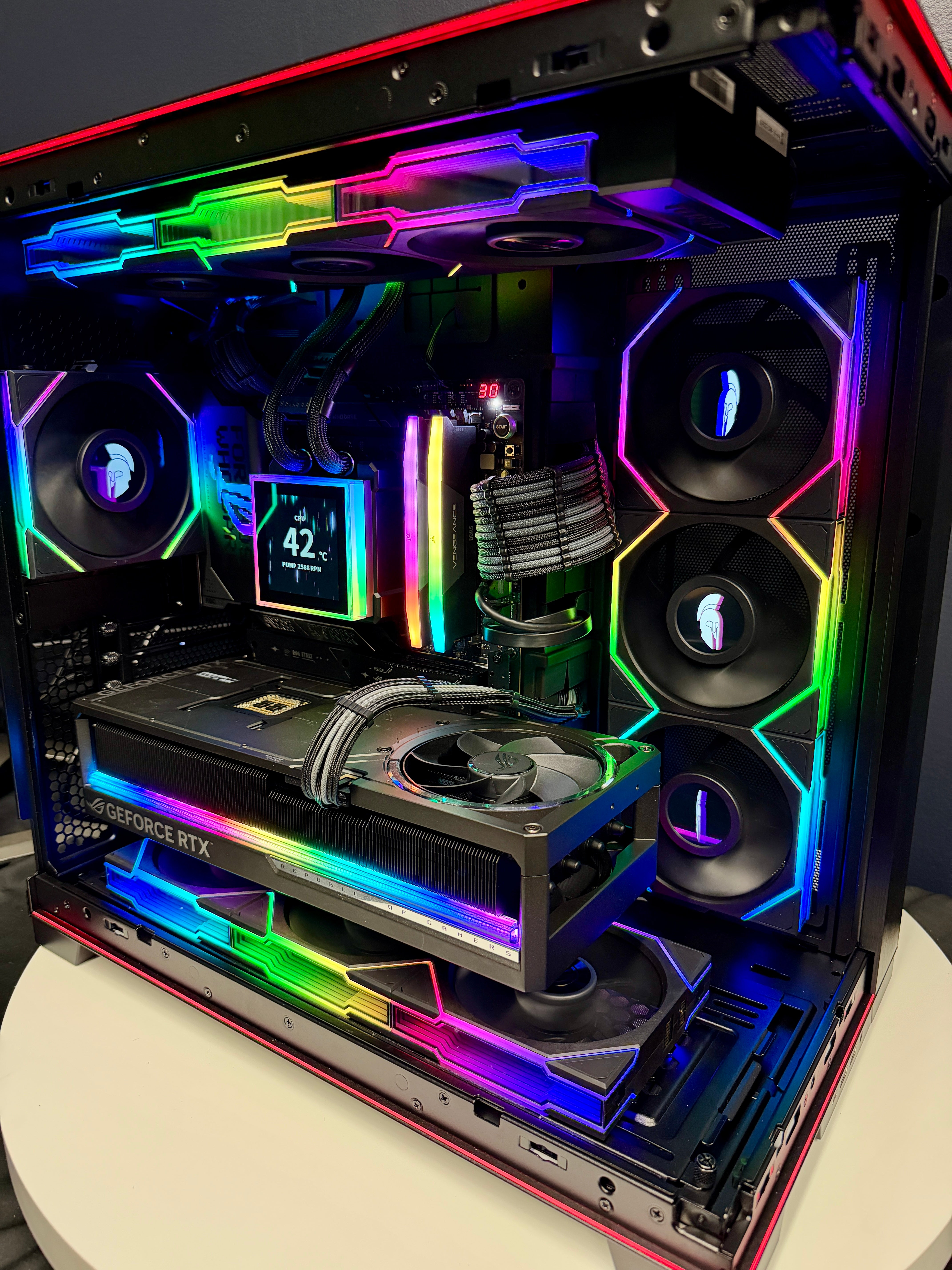 Ready-To-Ship: AMD Ryzen 7 9850X3D w/ROG Astral OC 5090