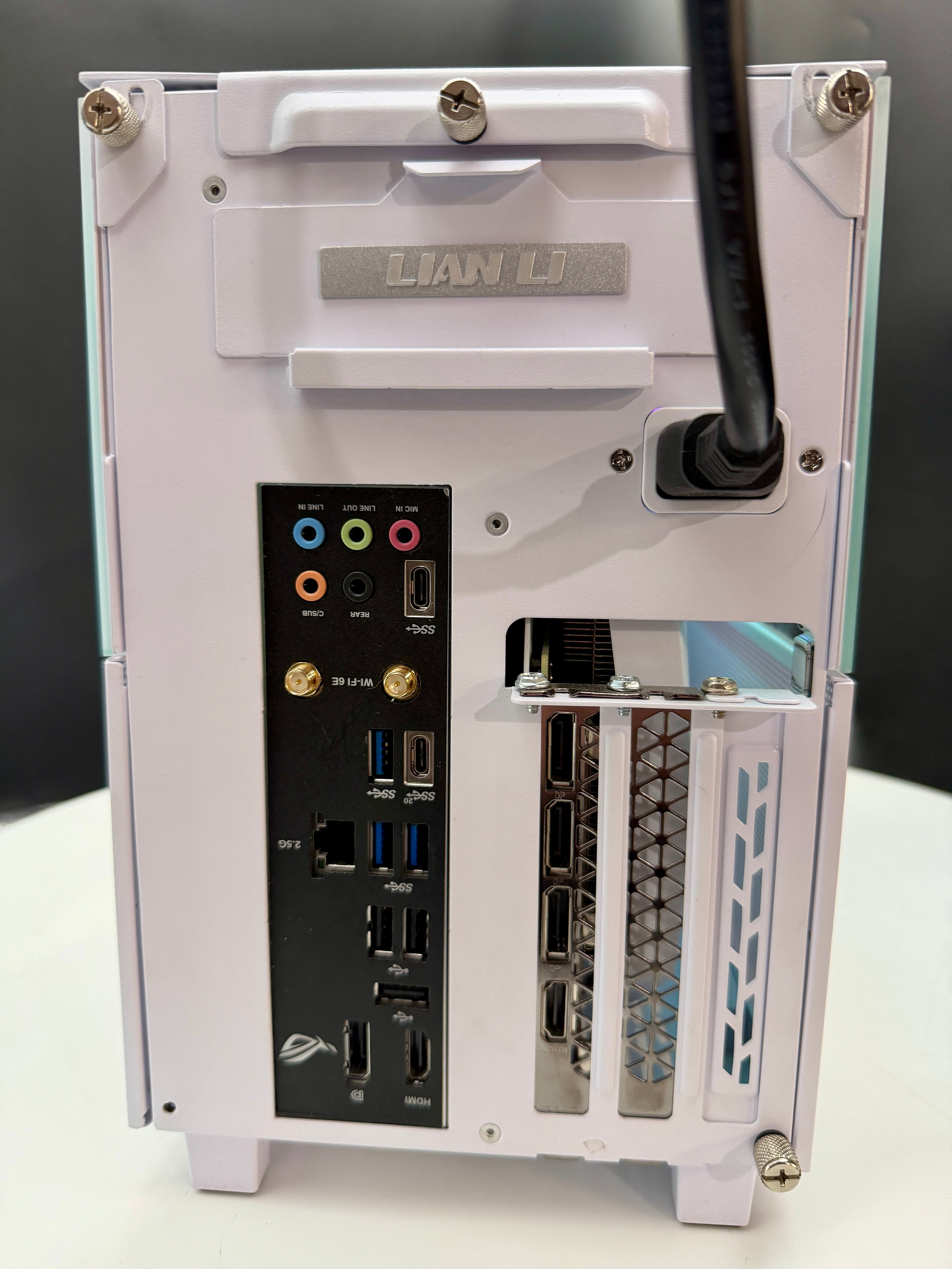 Retired Demo Unit: Intel Core i5-12600K w/GeForce RTX 3070 White - Small Form Factor