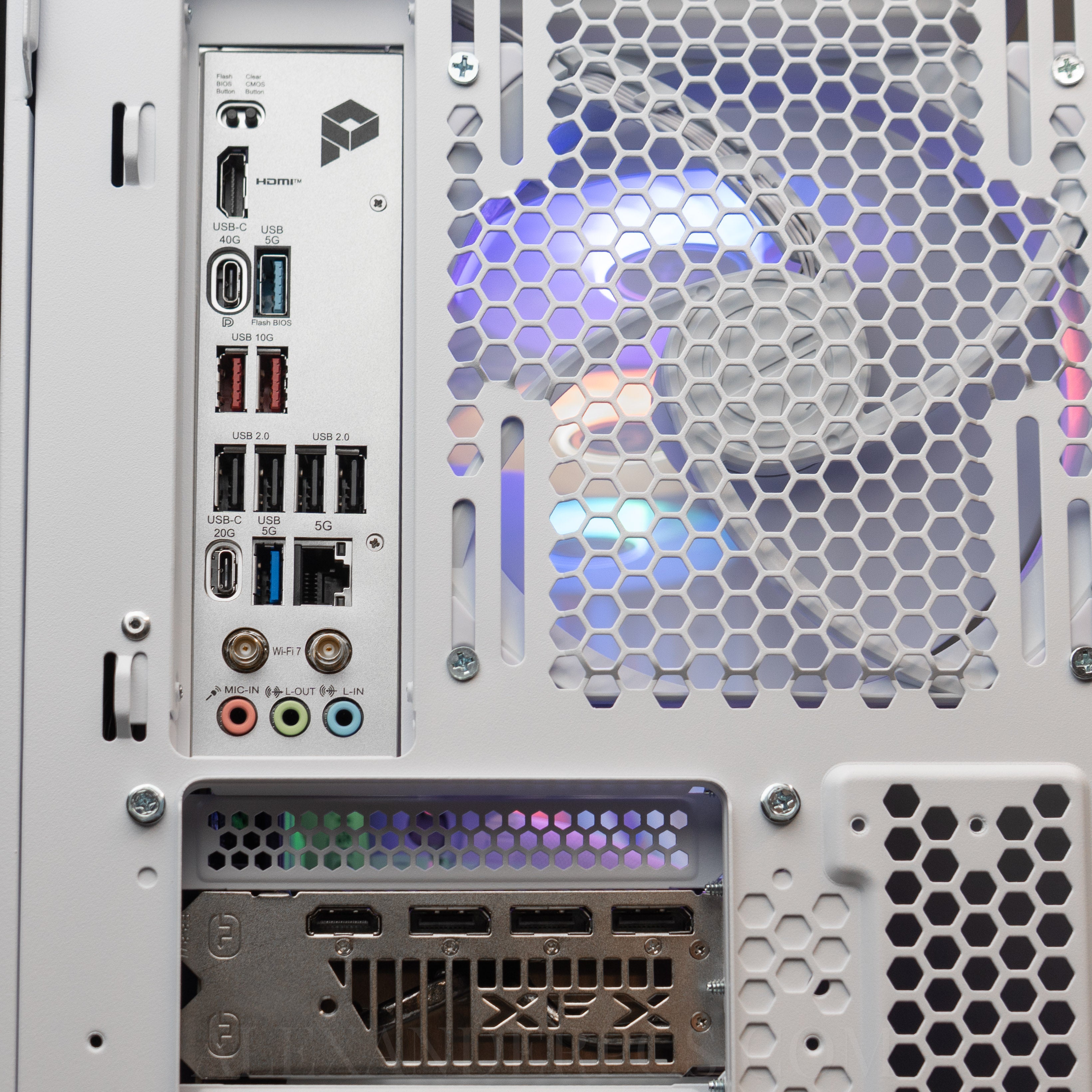 Ready-to-ship: AMD Ryzen 7 9800X3D w/Radeon RX 9070 XT
